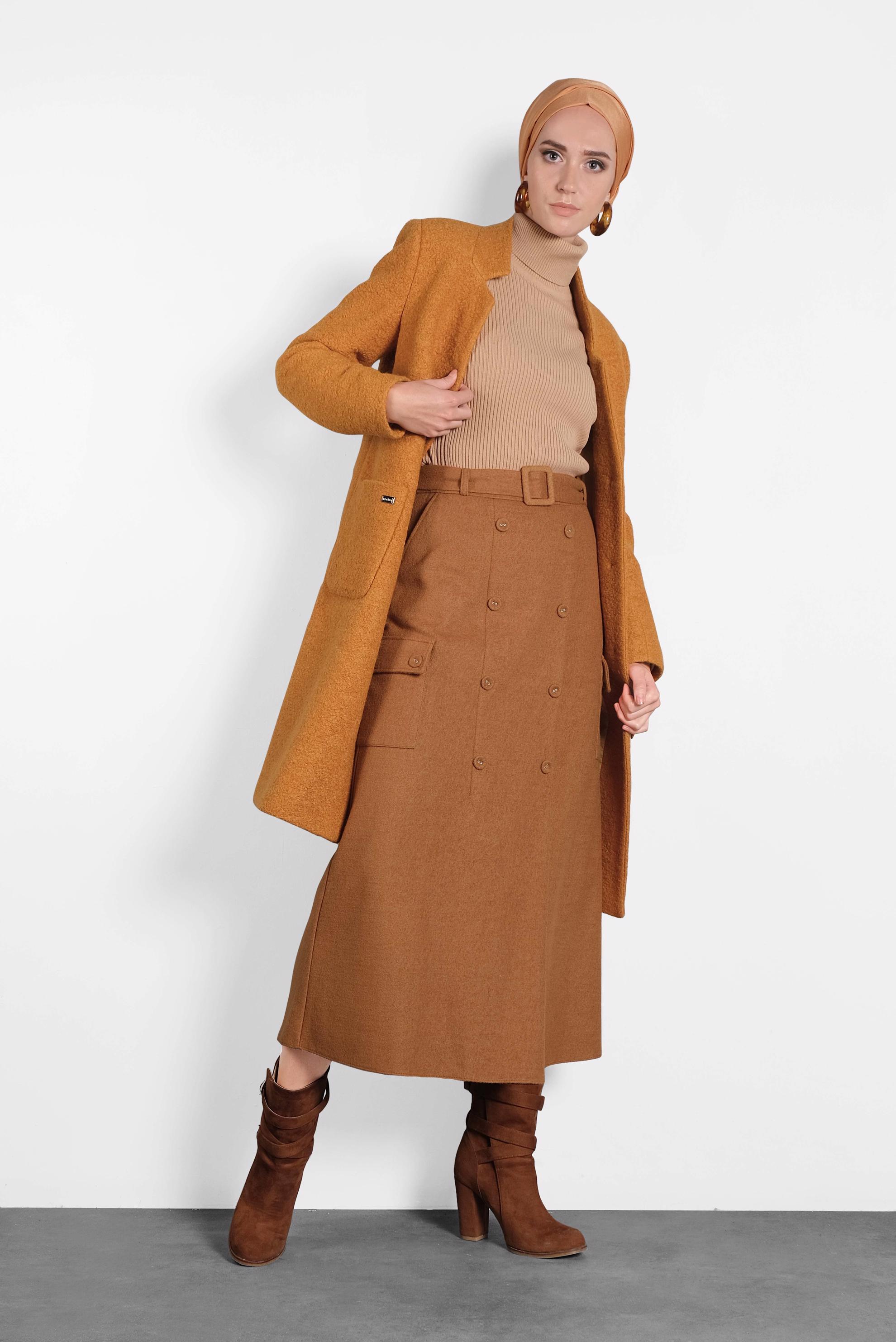 Tesettür giyim SARI CEP DETAYLI DÜĞMELİ KAŞE KABAN 90035 