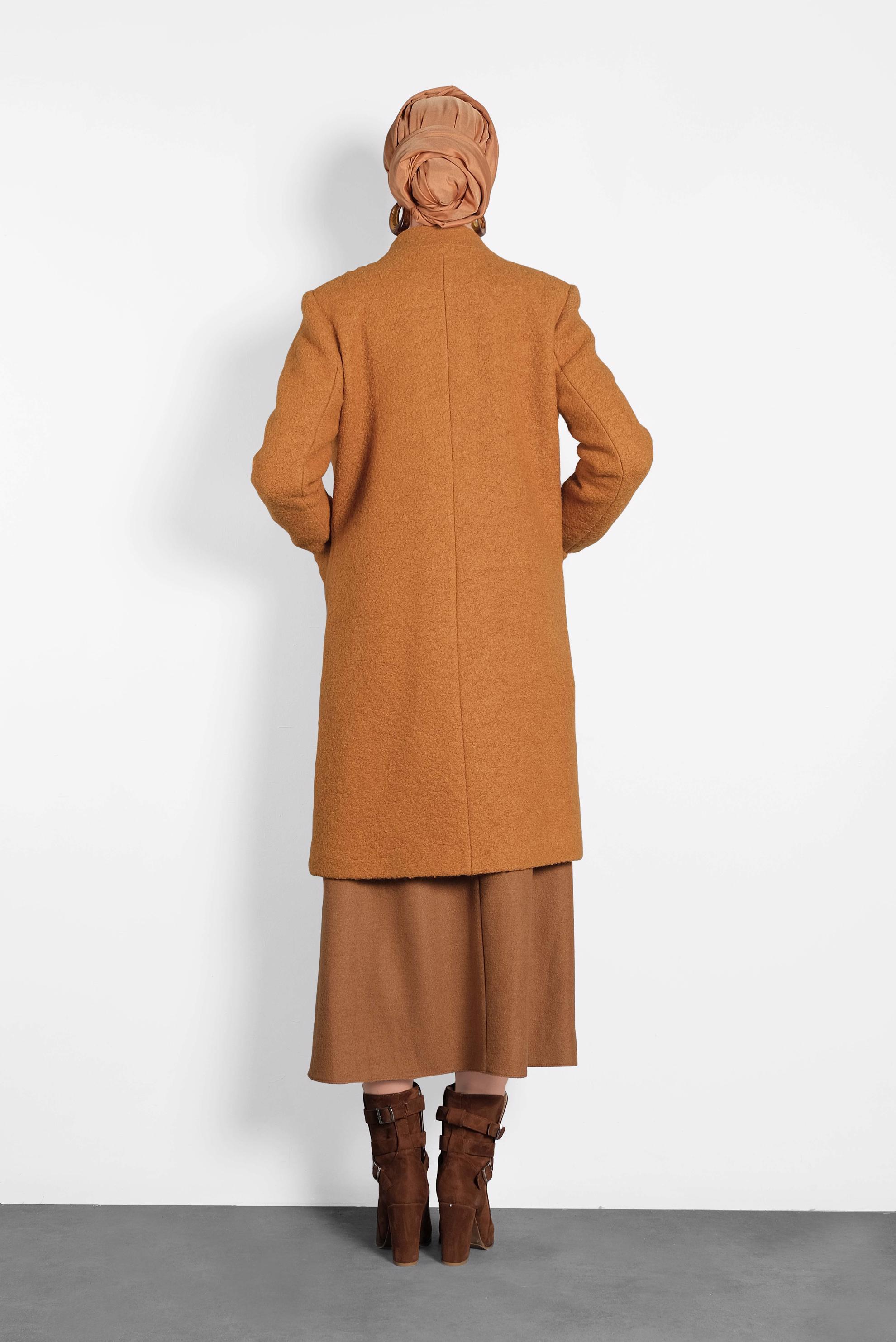 Tesettür giyim SARI CEP DETAYLI DÜĞMELİ KAŞE KABAN 90035 