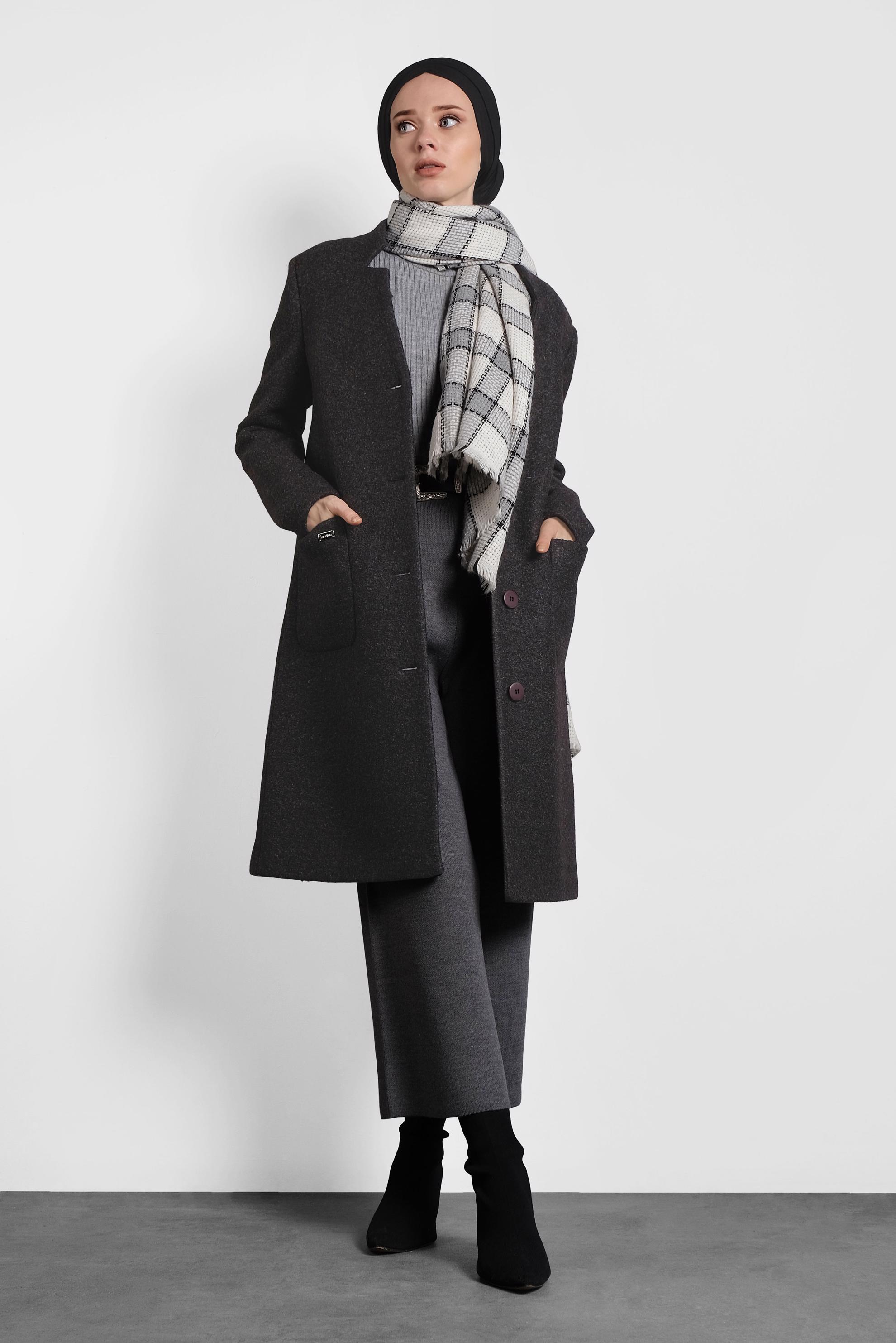 Tesettür giyim GRİ CEP DETAYLI DÜĞMELİ KAŞE KABAN 90035 