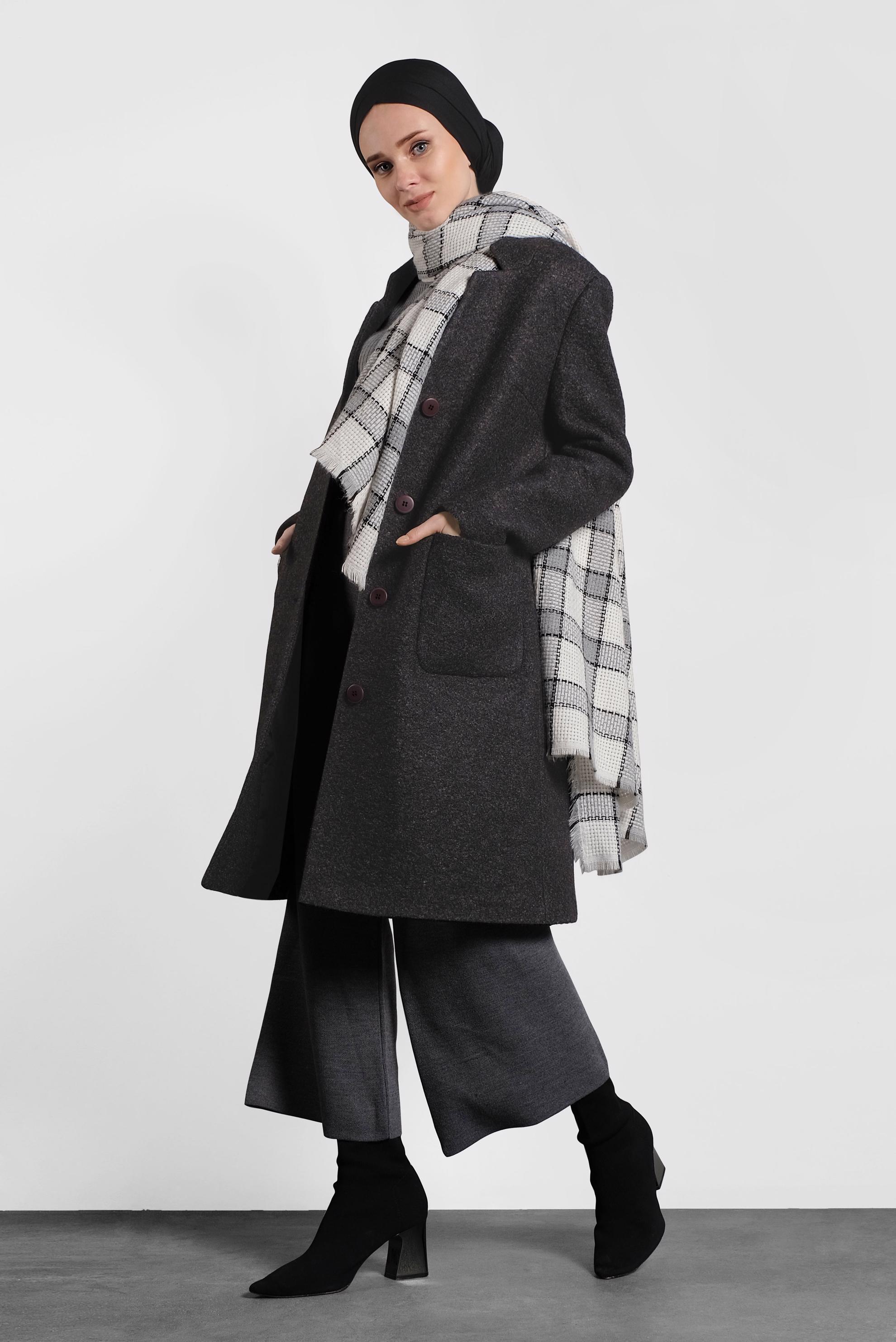 Tesettür giyim GRİ CEP DETAYLI DÜĞMELİ KAŞE KABAN 90035 