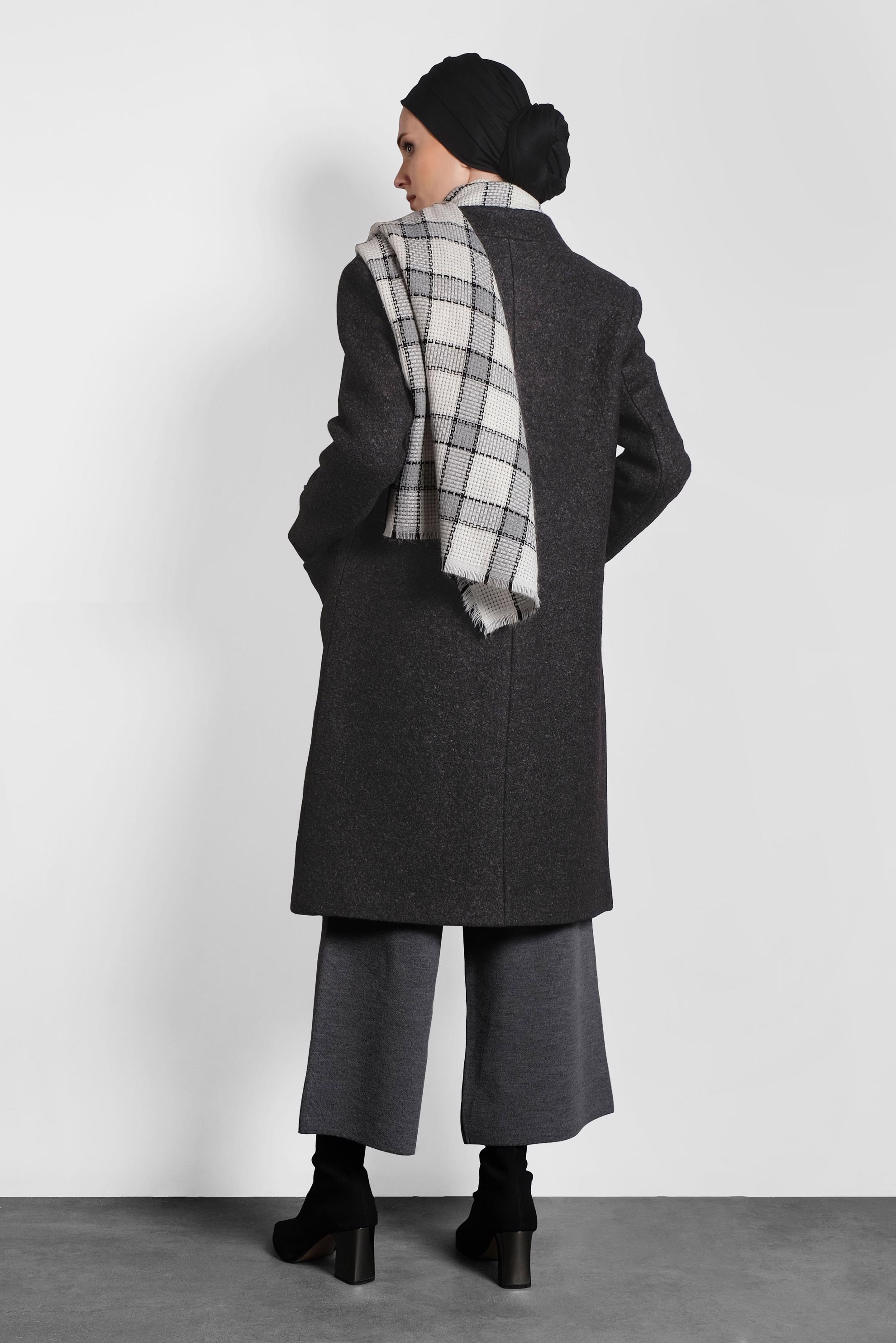 Tesettür giyim GRİ CEP DETAYLI DÜĞMELİ KAŞE KABAN 90035 