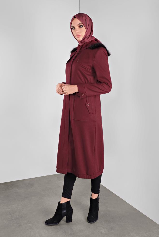 Tesettür giyim BORDO KAPÜŞONU KÜRKLÜ KABAN 90041 - ALVİNA