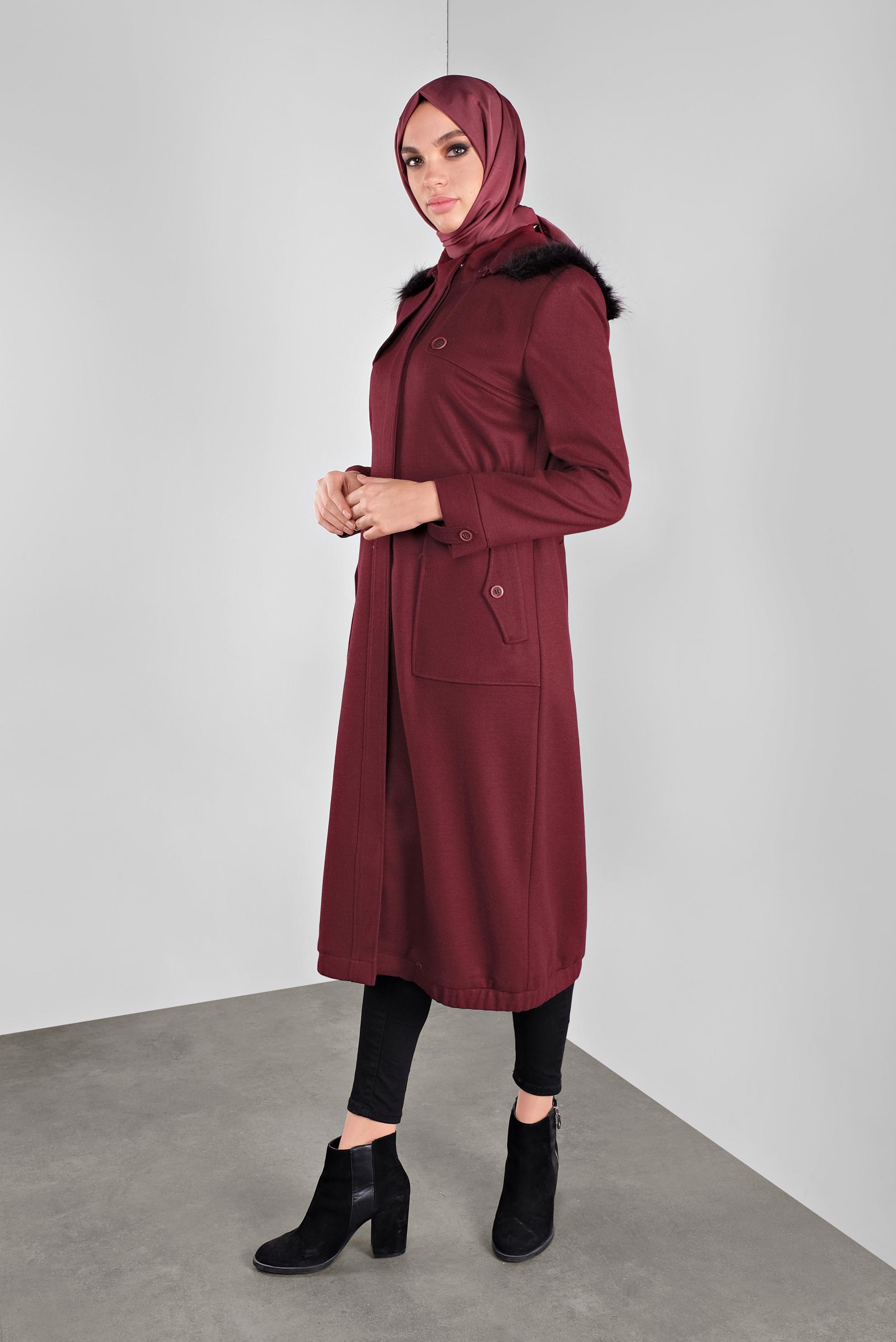 Tesettür giyim BORDO KAPÜŞONU KÜRKLÜ KABAN 90041