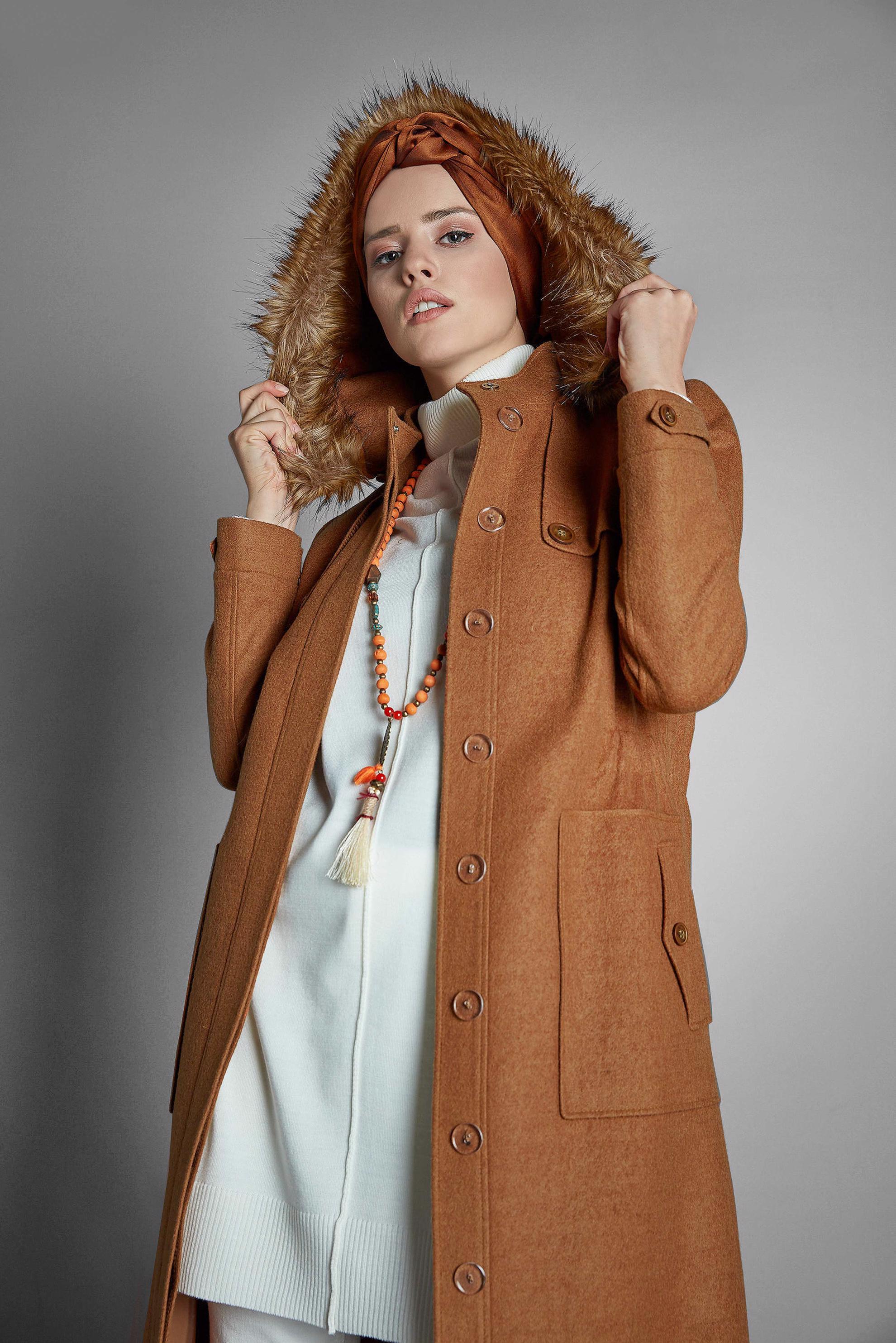 Tesettür giyim TABA KAPÜŞONU KÜRKLÜ KABAN 90041