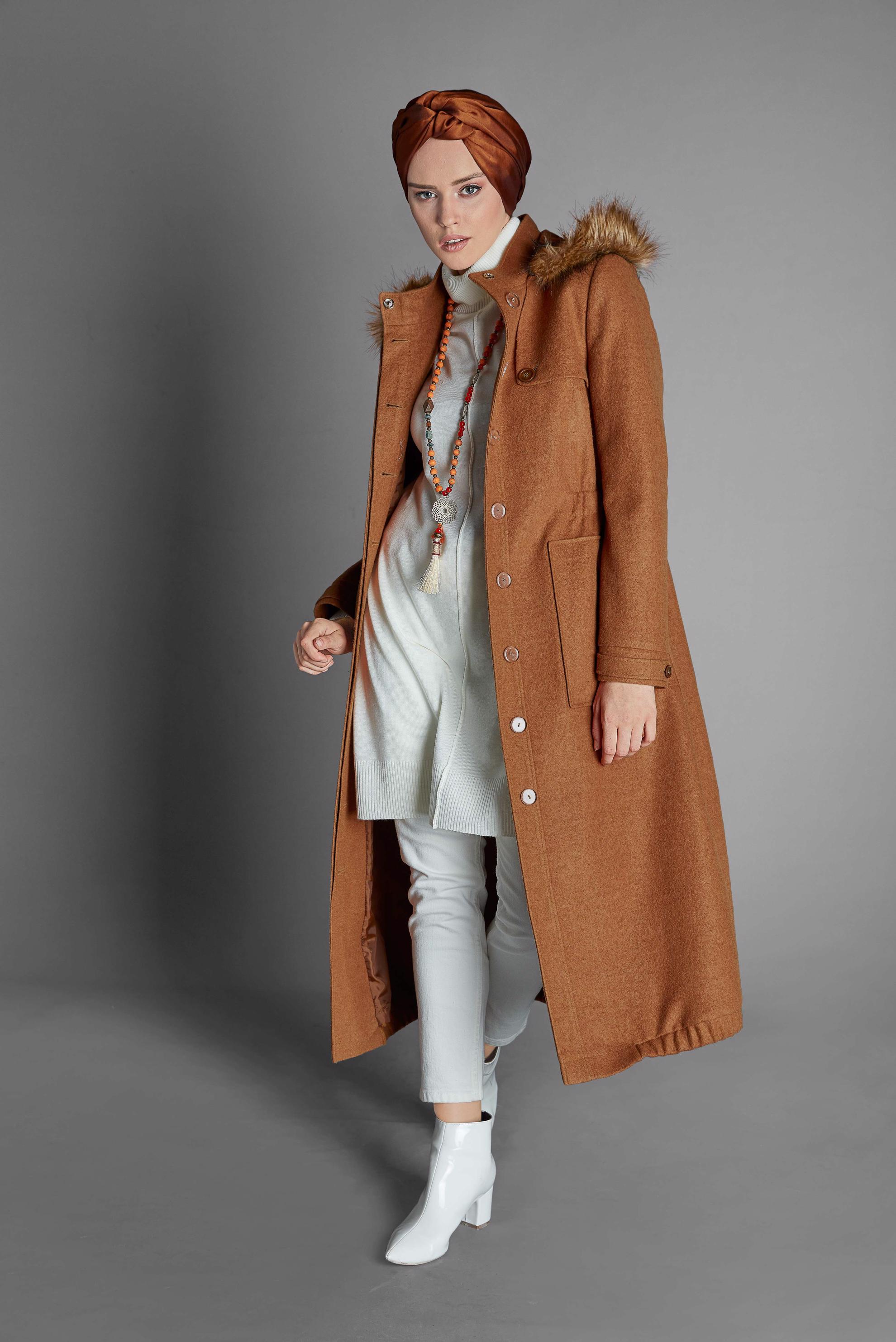 Tesettür giyim TABA KAPÜŞONU KÜRKLÜ KABAN 90041