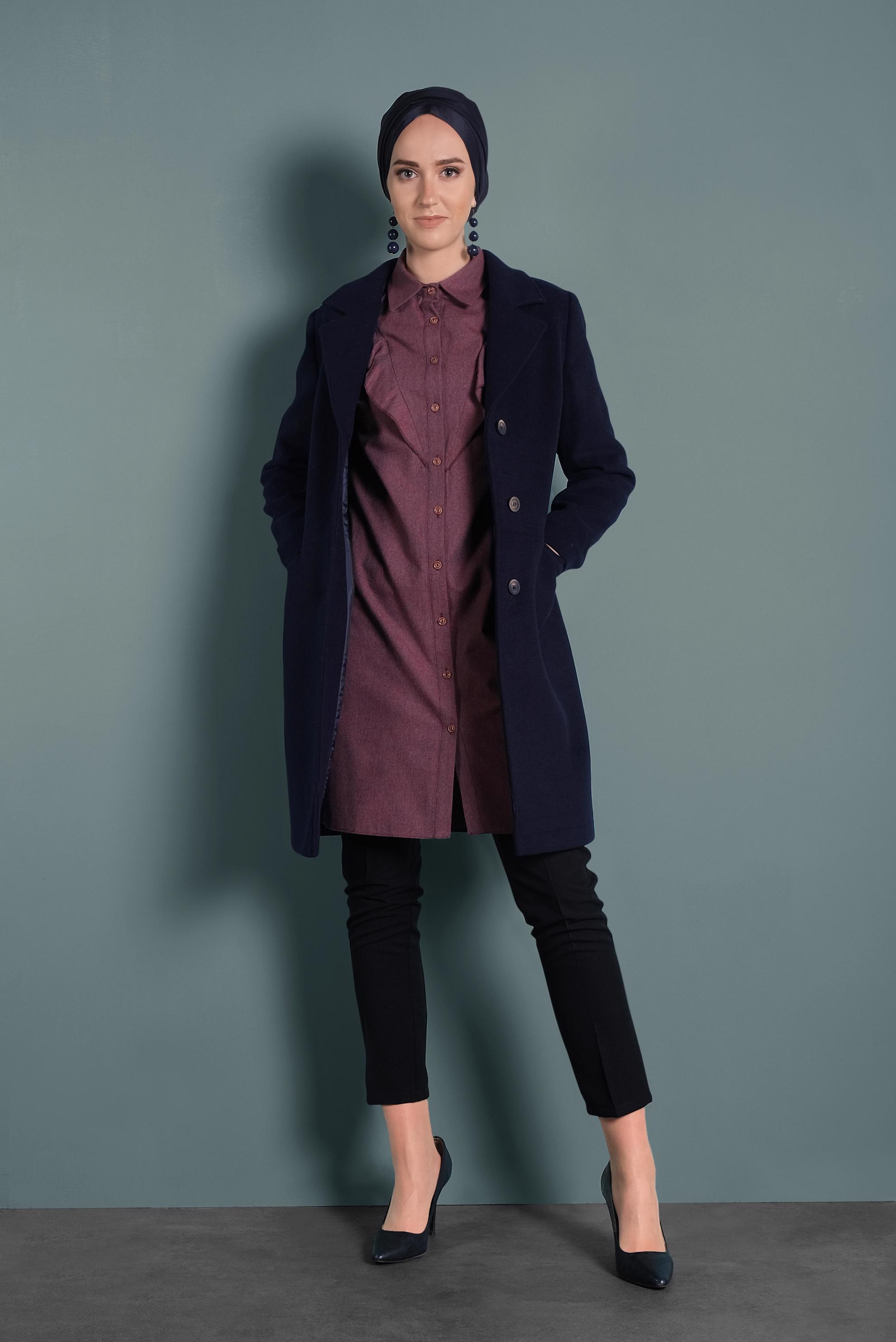 Tesettür giyim LACİVERT KRUVAZE YAKA DÜĞME DETAYLI KAŞE KABAN 90042