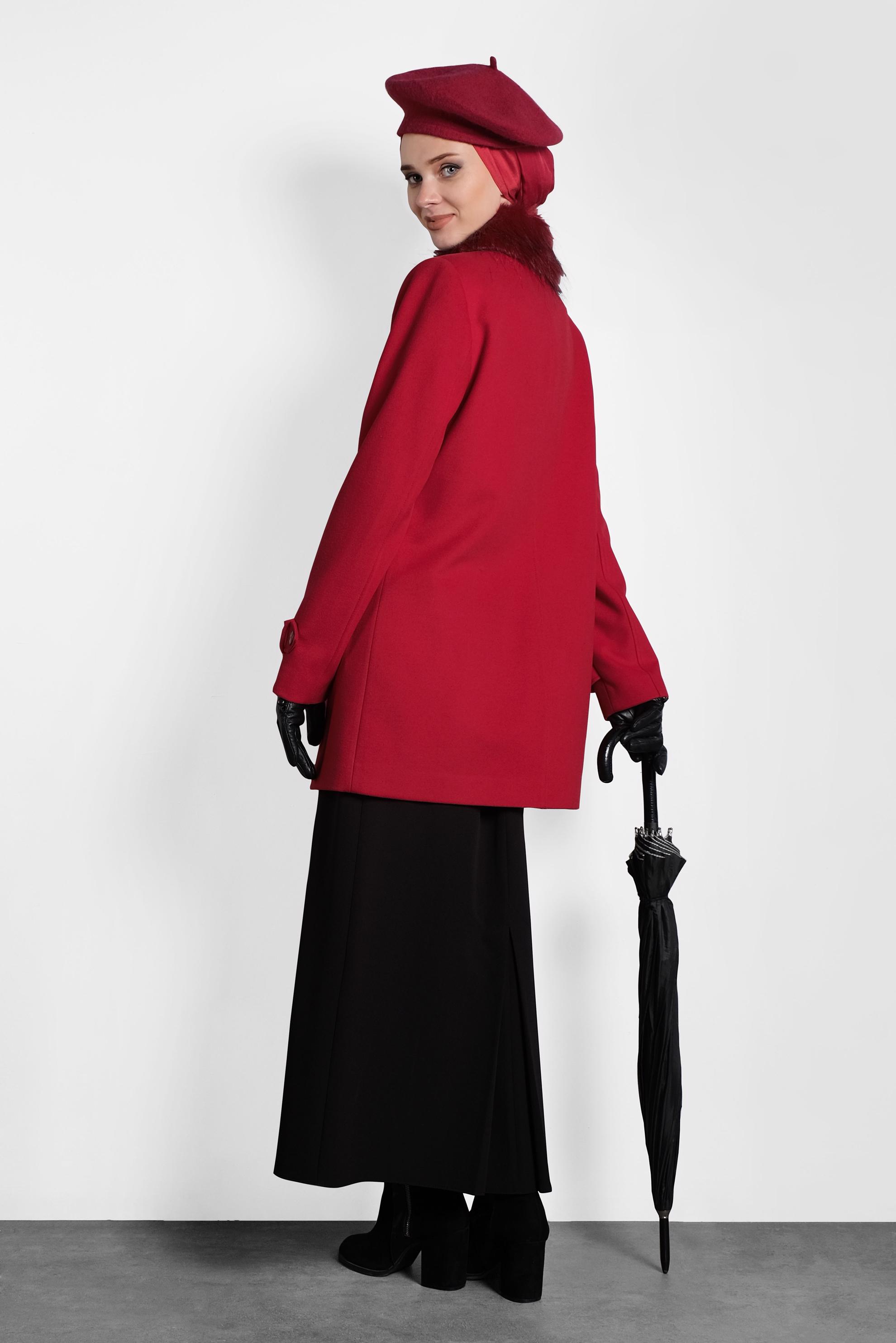 Tesettür giyim KIRMIZI YAKASI KÜRKLÜ KABAN 90043 