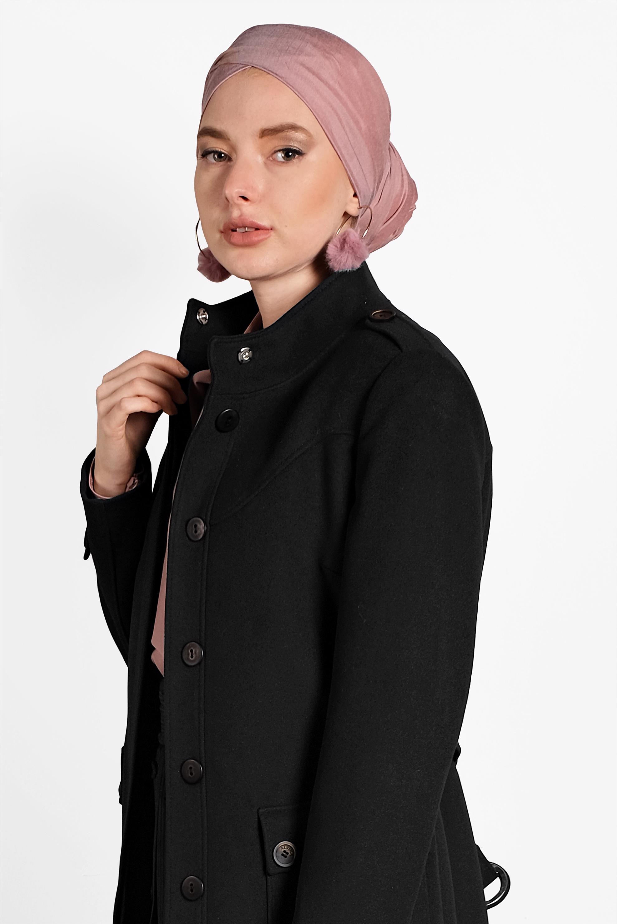 Tesettür giyim SİYAH KEMERLİ DÜĞMELİ KABAN 90045