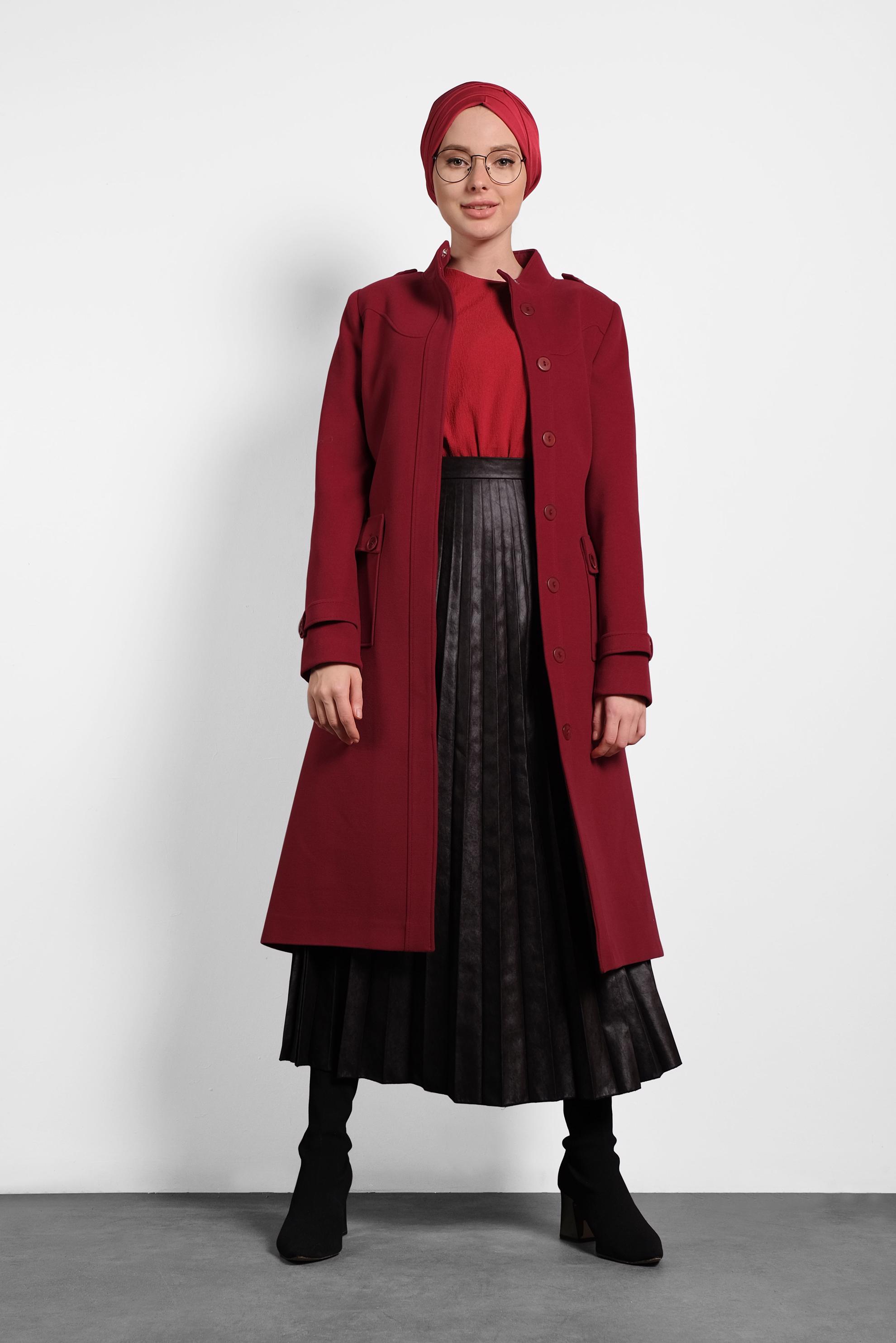 Tesettür giyim KIRMIZI KEMERLİ DÜĞMELİ KABAN 90045