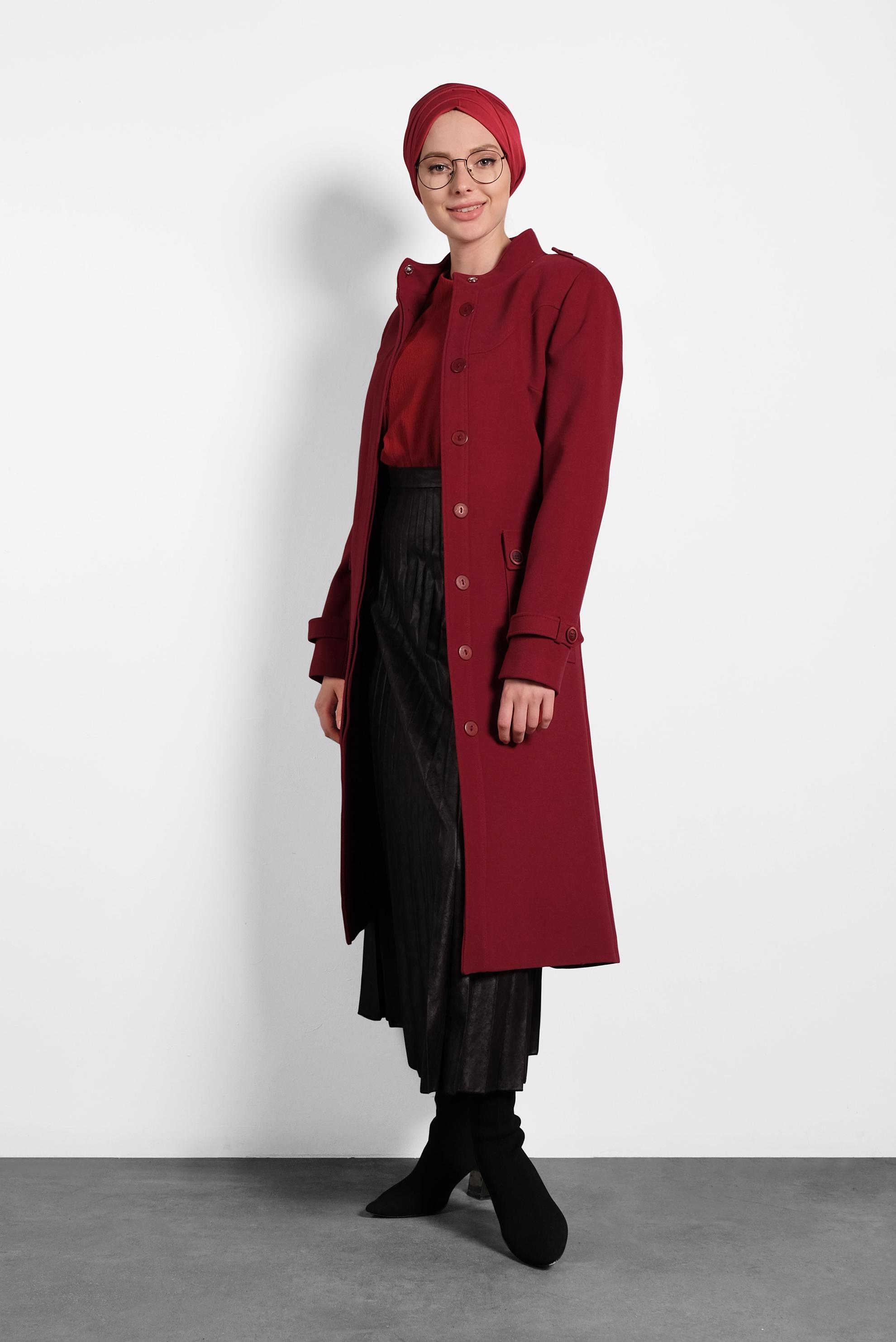 Tesettür giyim KIRMIZI KEMERLİ DÜĞMELİ KABAN 90045
