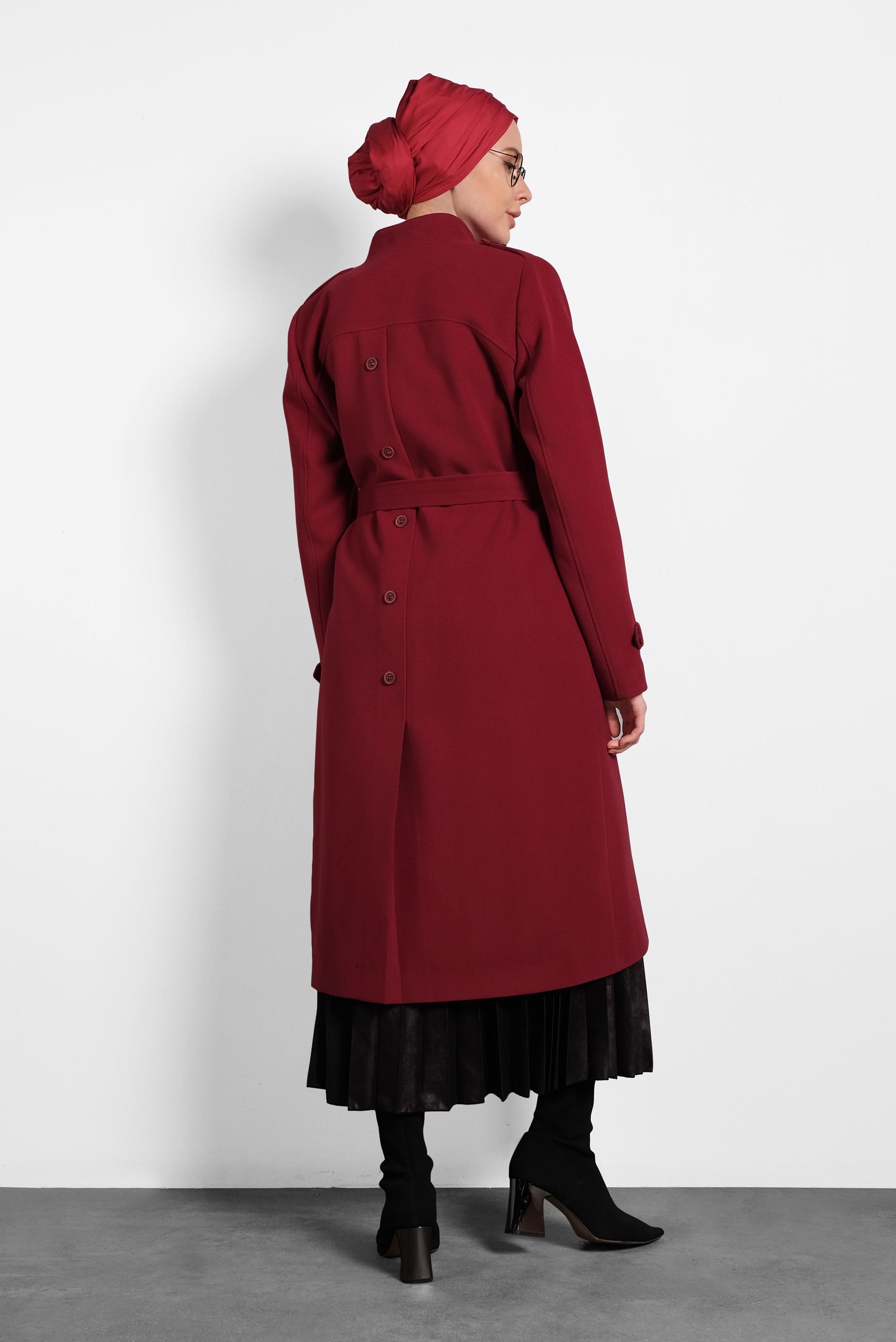 Tesettür giyim KIRMIZI KEMERLİ DÜĞMELİ KABAN 90045