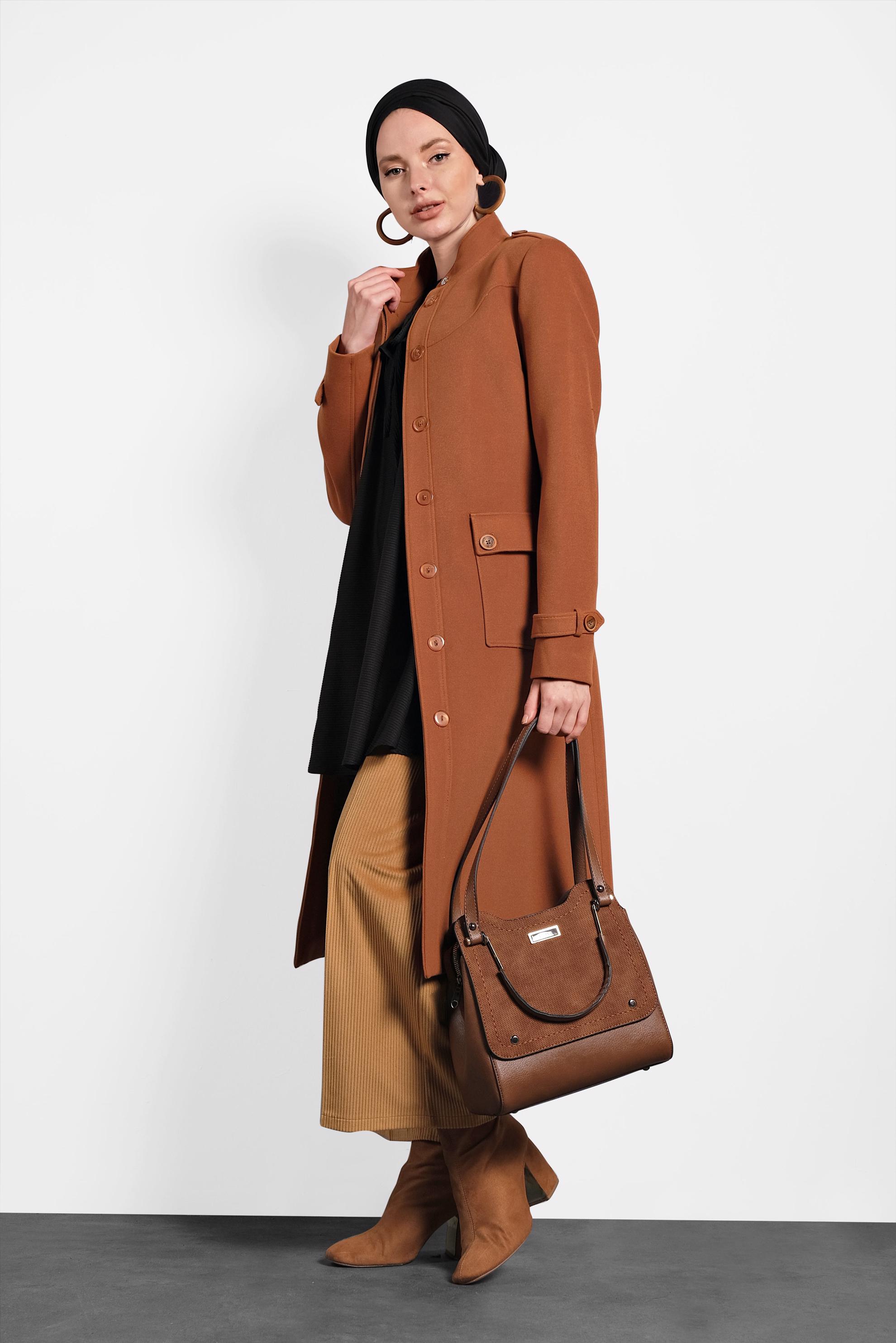 Tesettür giyim TABA KEMERLİ DÜĞMELİ KABAN 90045