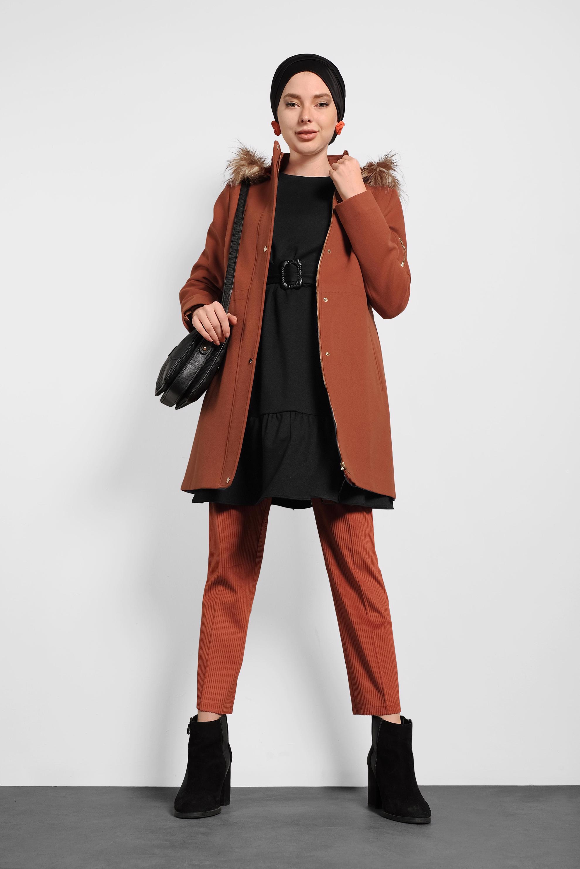 Tesettür giyim KAHVE FERMUAR DETAYLI KAPÜŞONLU KABAN 90050