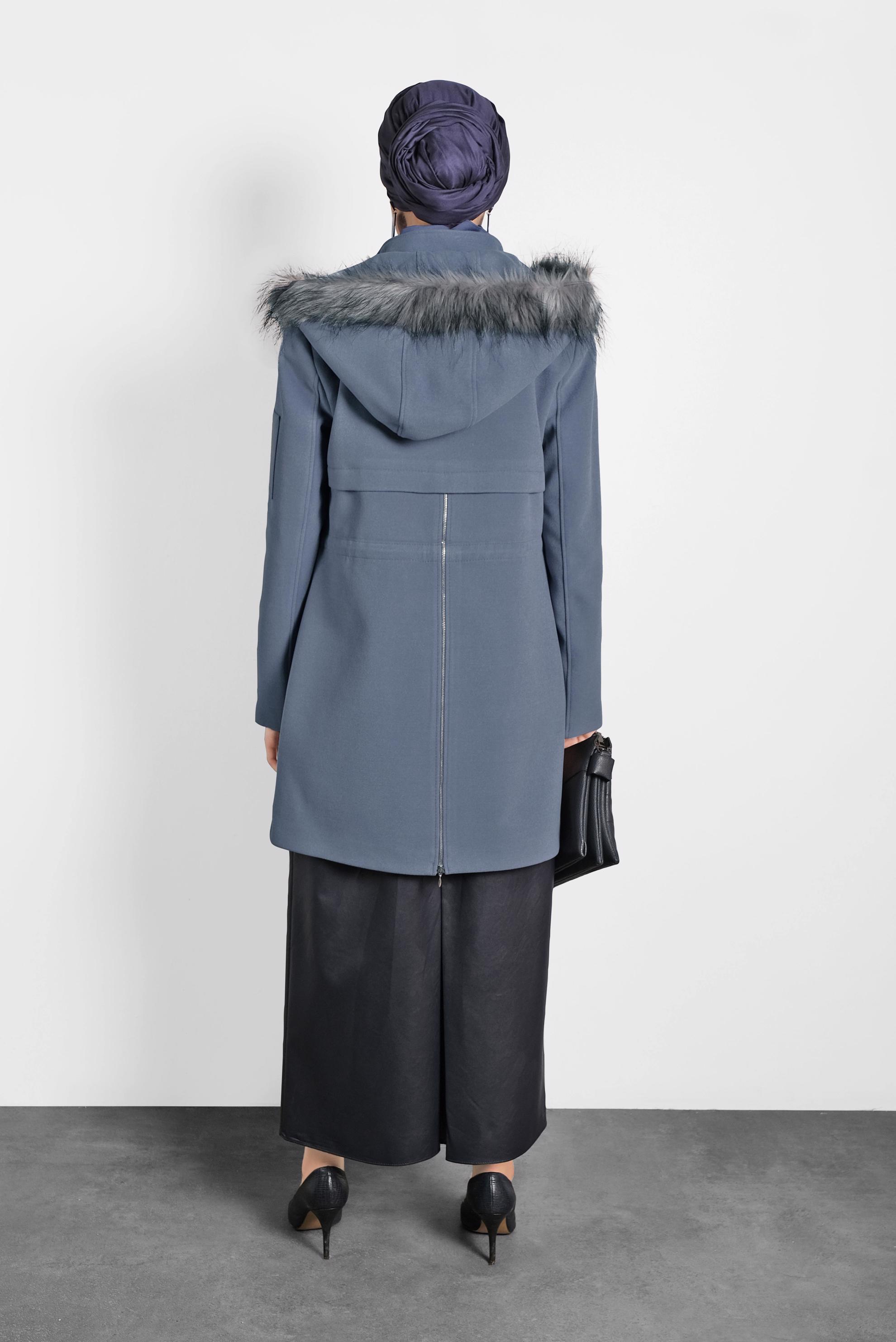 Tesettür giyim MAVİ FERMUAR DETAYLI KAPÜŞONLU KABAN 90050