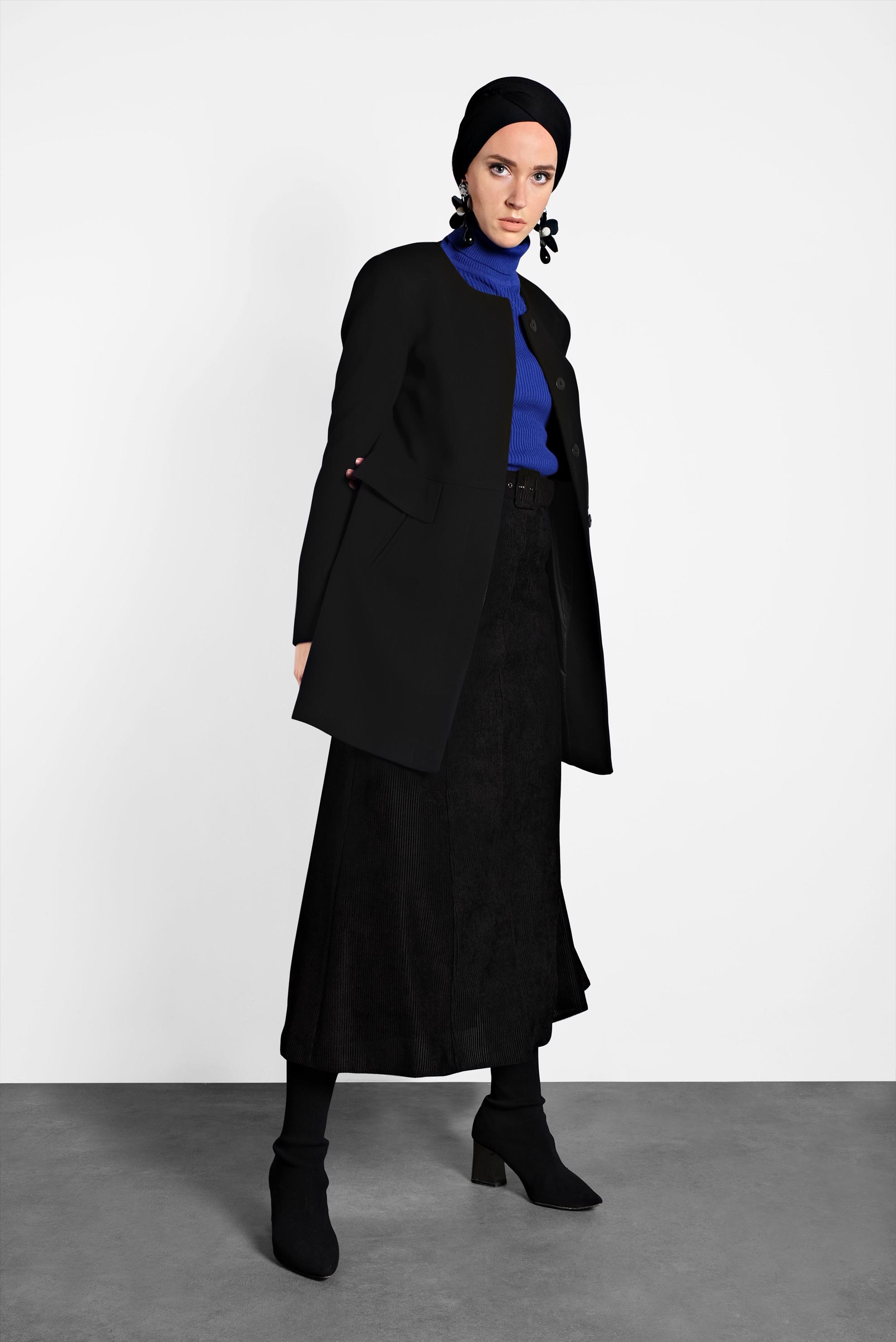 Tesettür giyim SİYAH BİSİKLET YAKA DÜĞMELİ KABAN 90051 