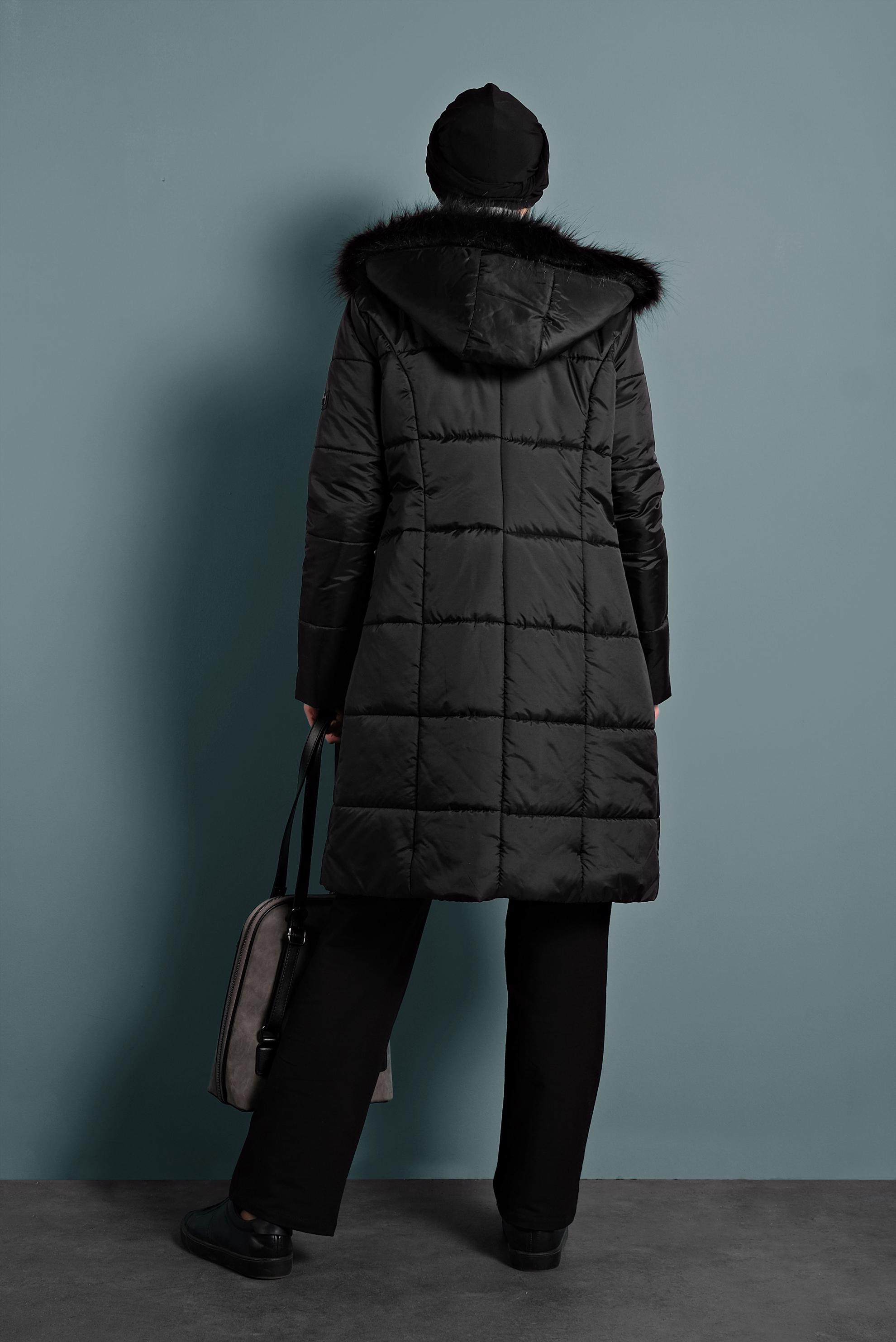 Tesettür giyim SİYAH KAPÜŞONLU ŞİŞME KABAN 90055