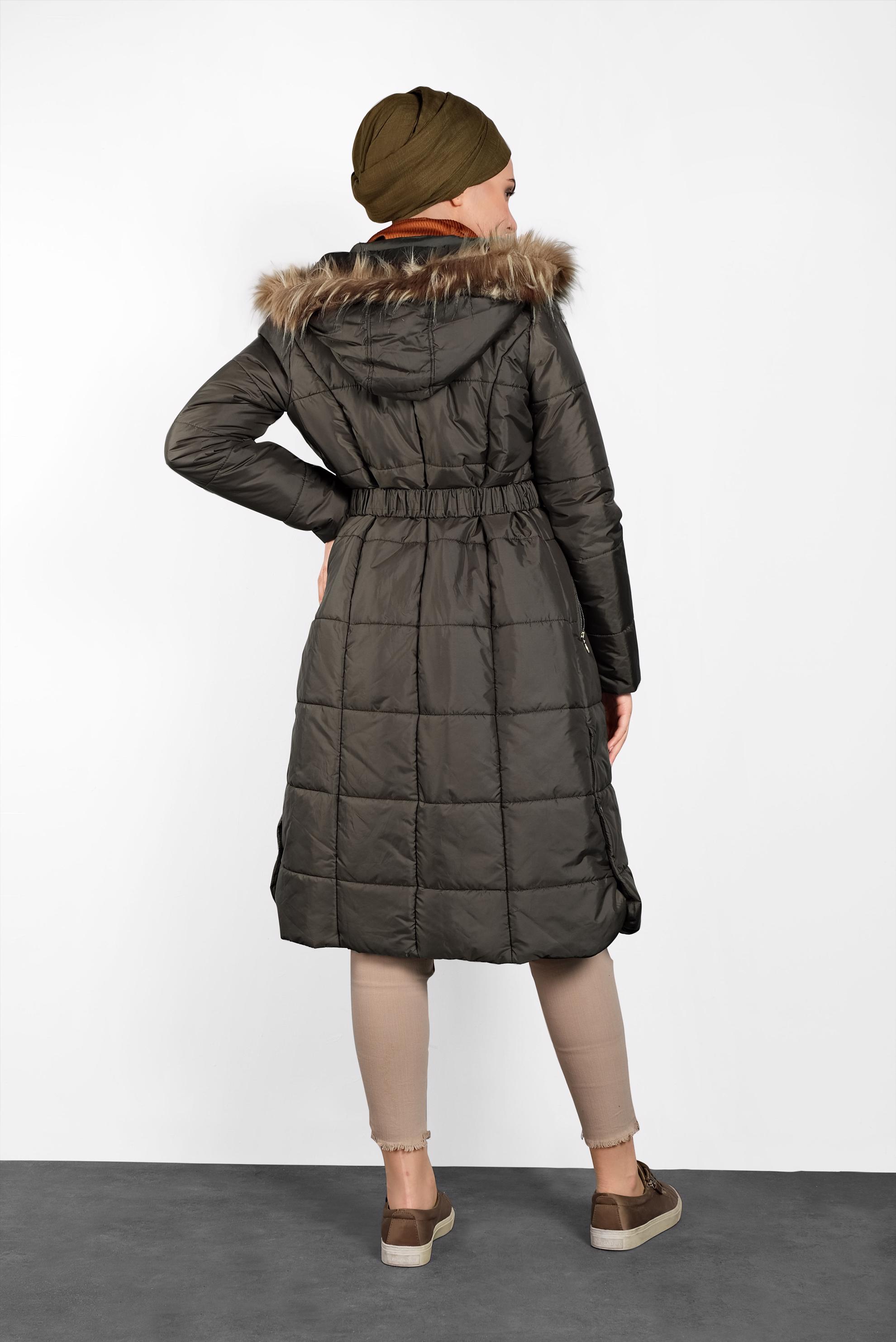 Tesettür giyim HAKİ YANLARI ÇITÇITLI KAPİTONE KABAN 90056 