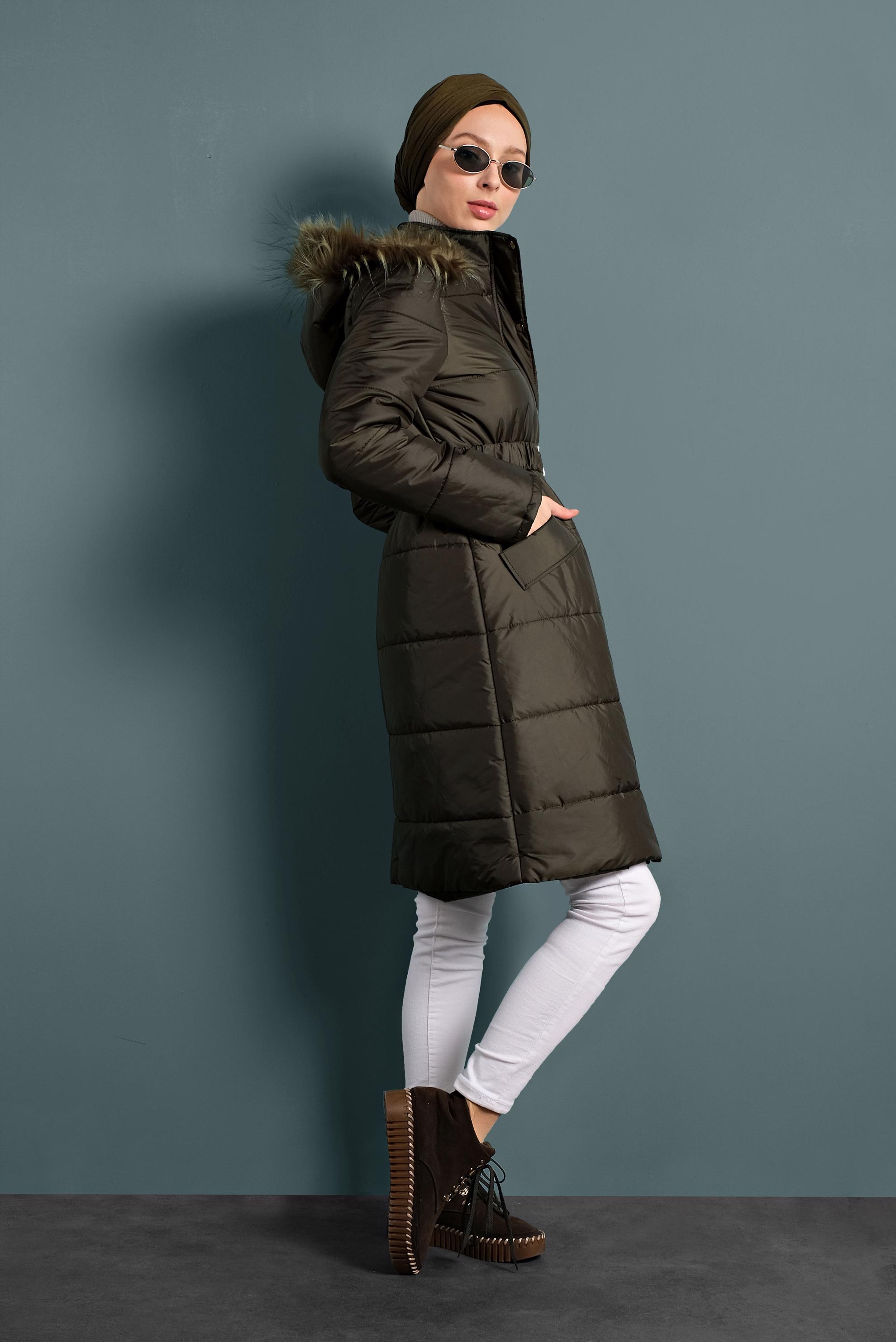 Tesettür giyim HAKİ KEMERLİ ŞİŞME KABAN 90058