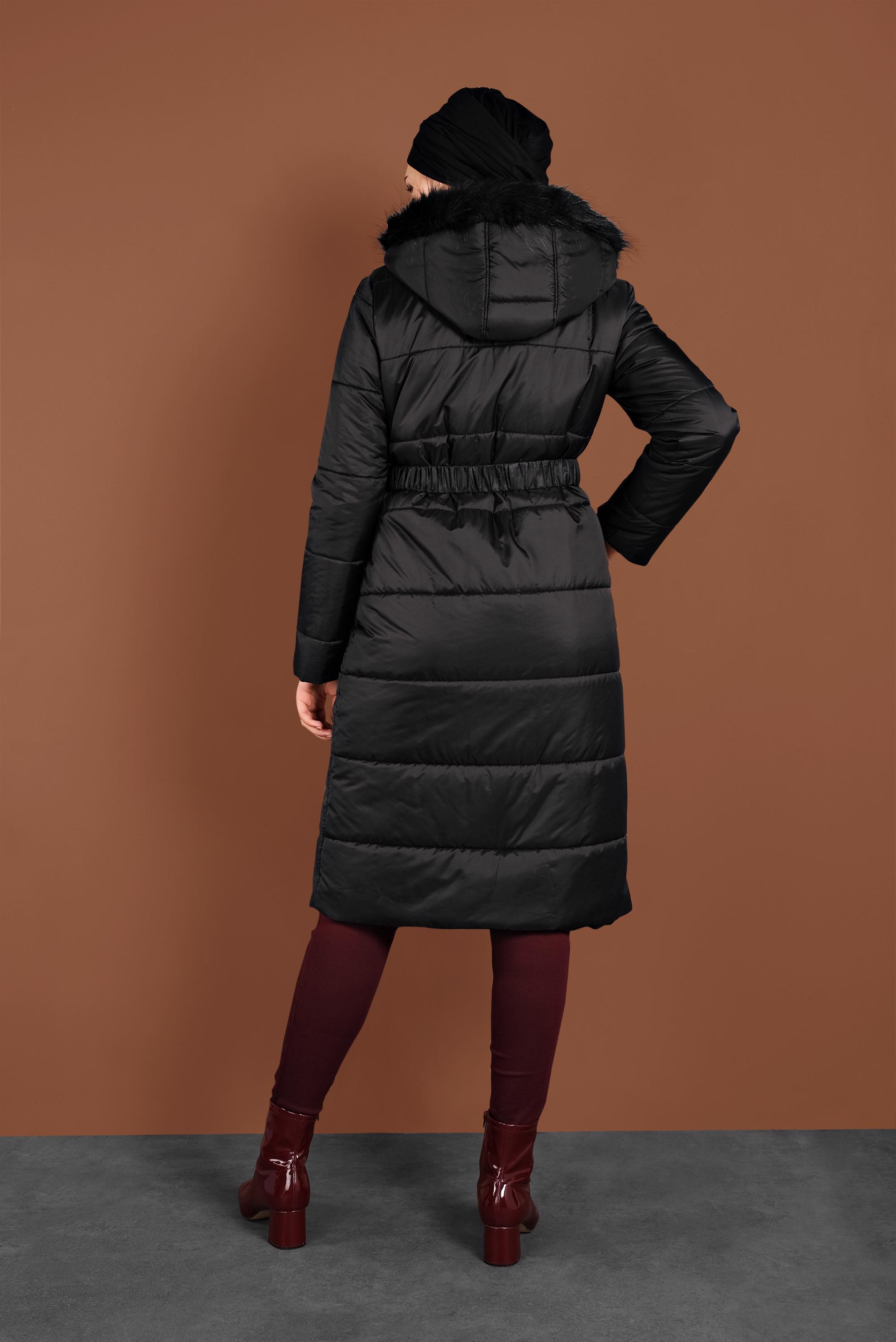 Tesettür giyim SİYAH KAPÜŞONLU ŞİŞME KABAN 90068