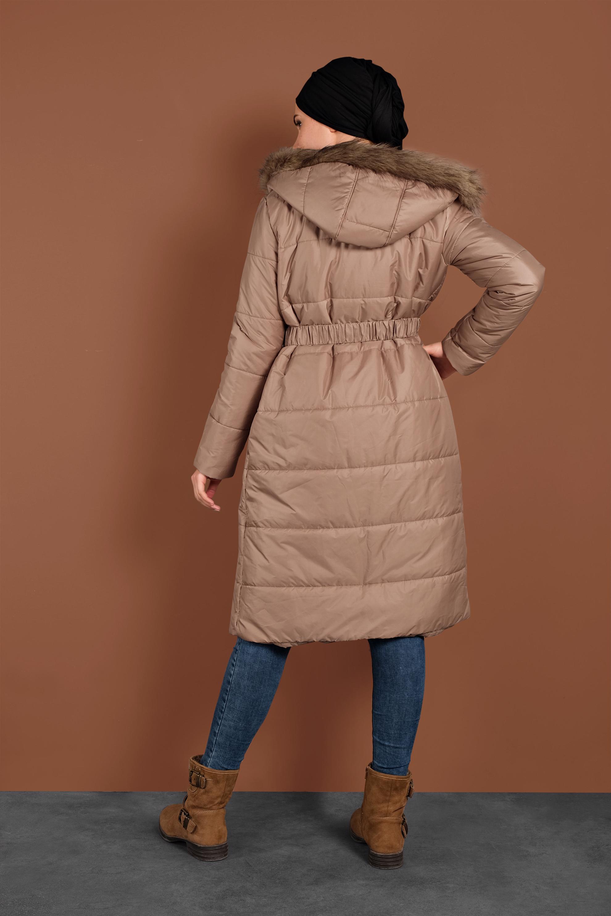 Tesettür giyim KAHVE KAPÜŞONLU ŞİŞME KABAN 90068