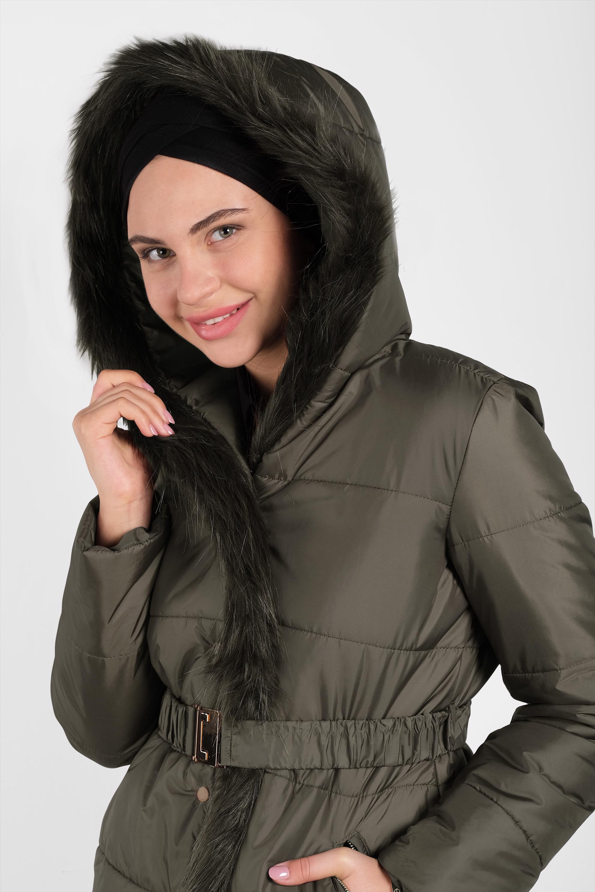 Tesettür giyim HAKİ KAPÜŞONLU ŞİŞME KABAN 90068