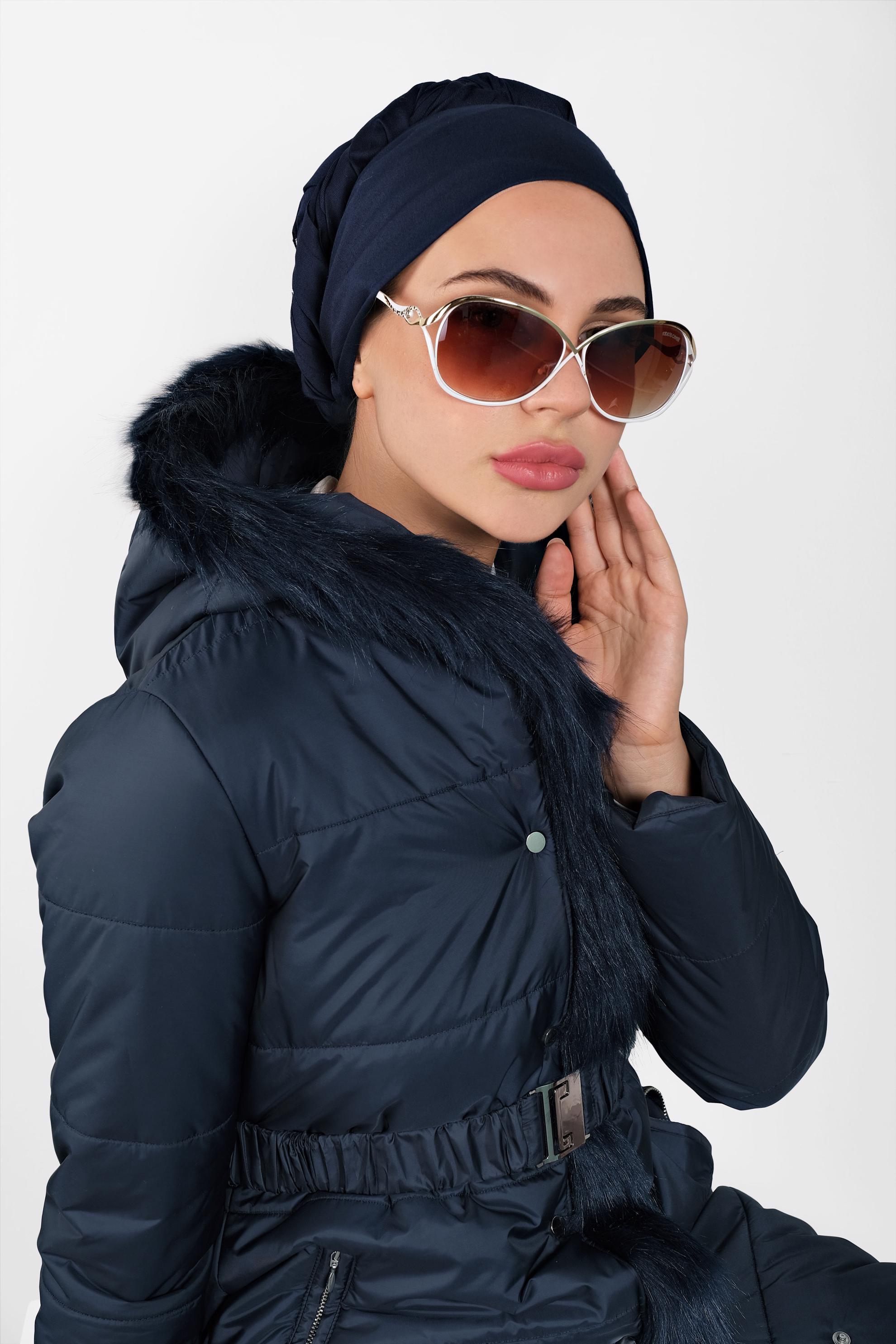 Tesettür giyim LACİVERT KAPÜŞONLU ŞİŞME KABAN 90068