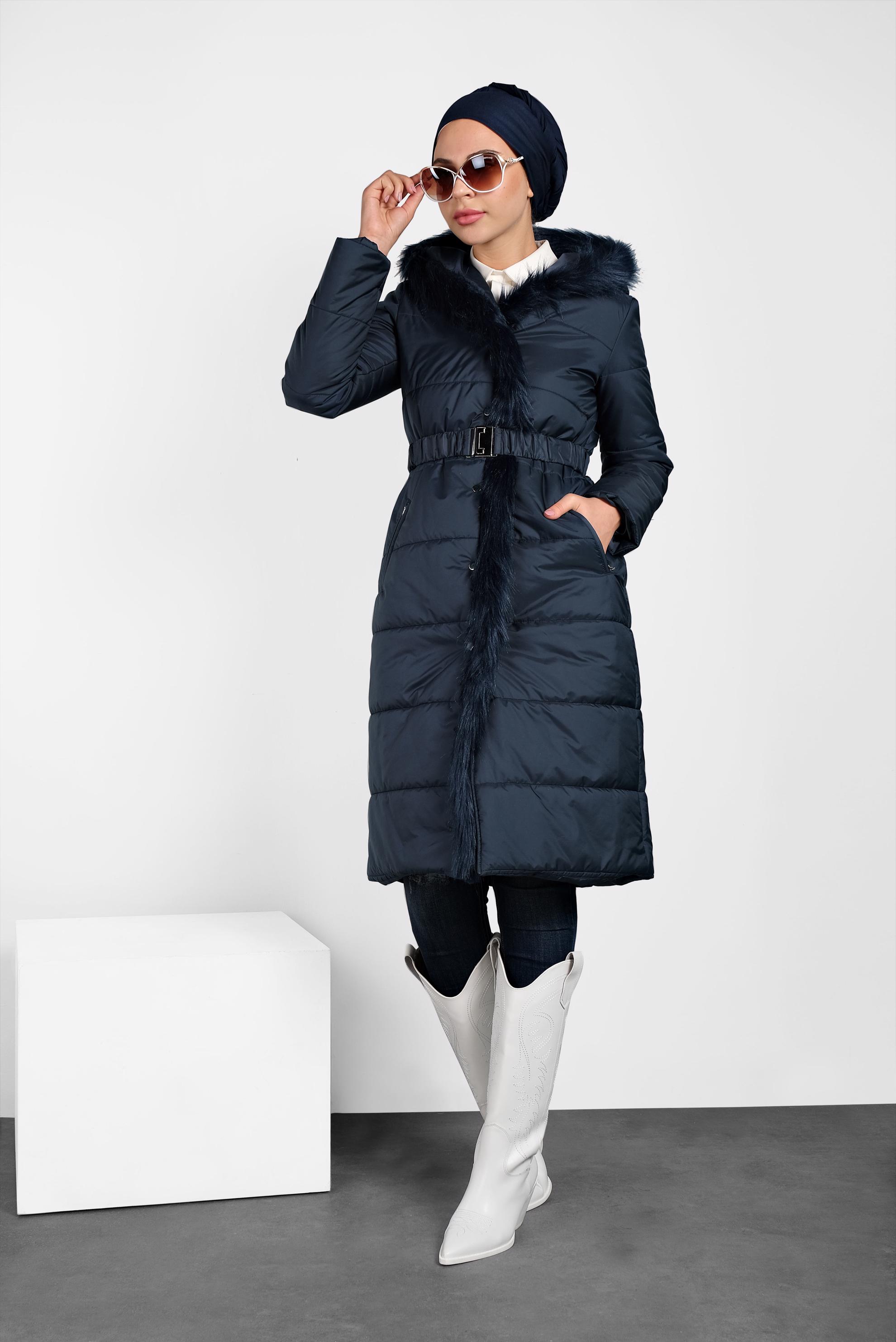 Tesettür giyim LACİVERT KAPÜŞONLU ŞİŞME KABAN 90068