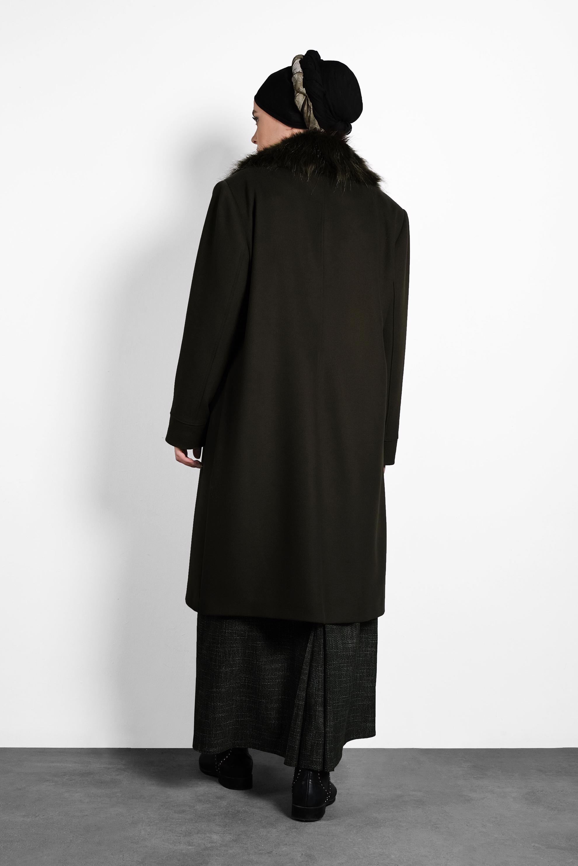 Vêtements hijab KAKI CABAN À COL FOURRURE 90070 