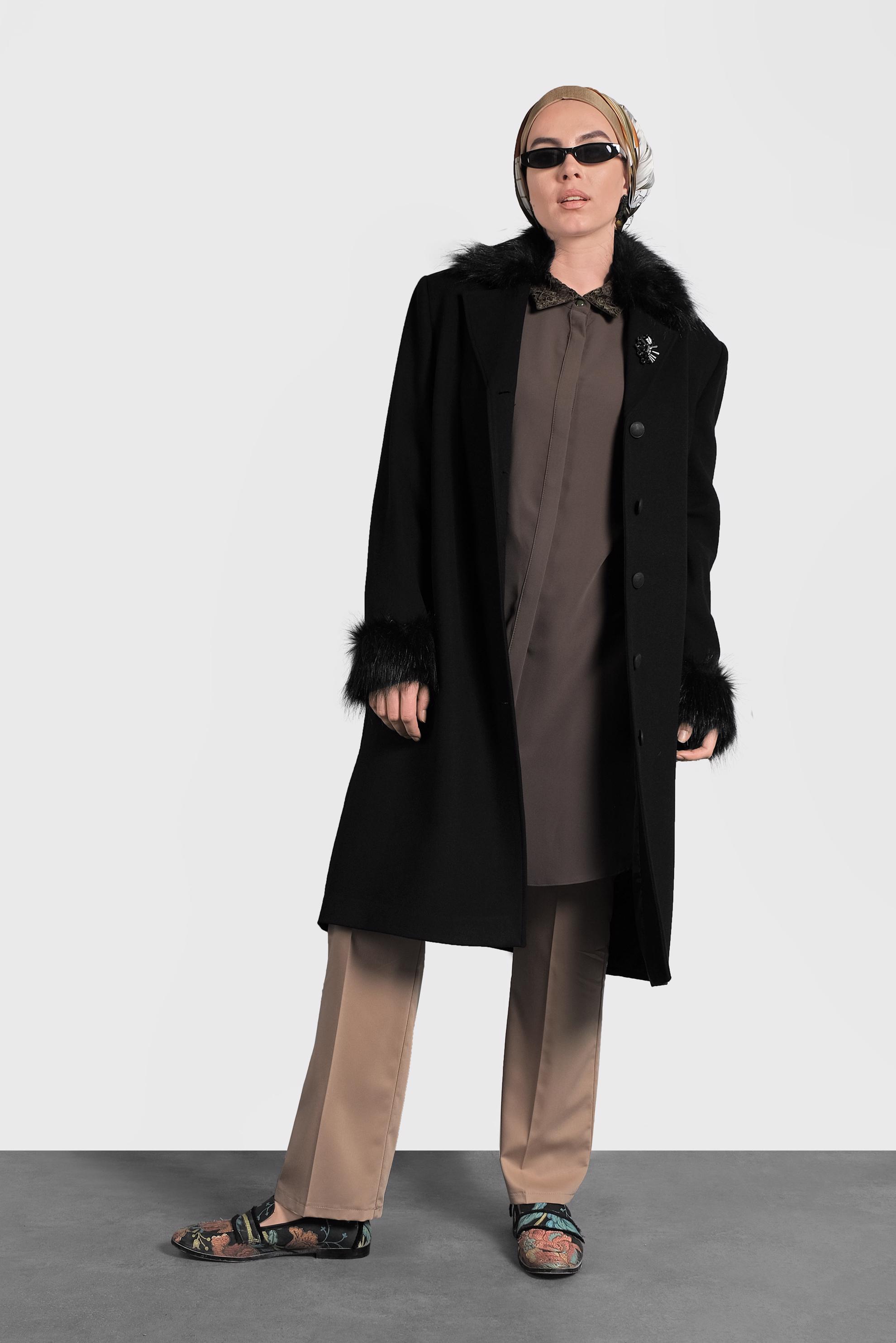Hijab clothing BLACK FAUX-FUR DETAILED COAT 90072 