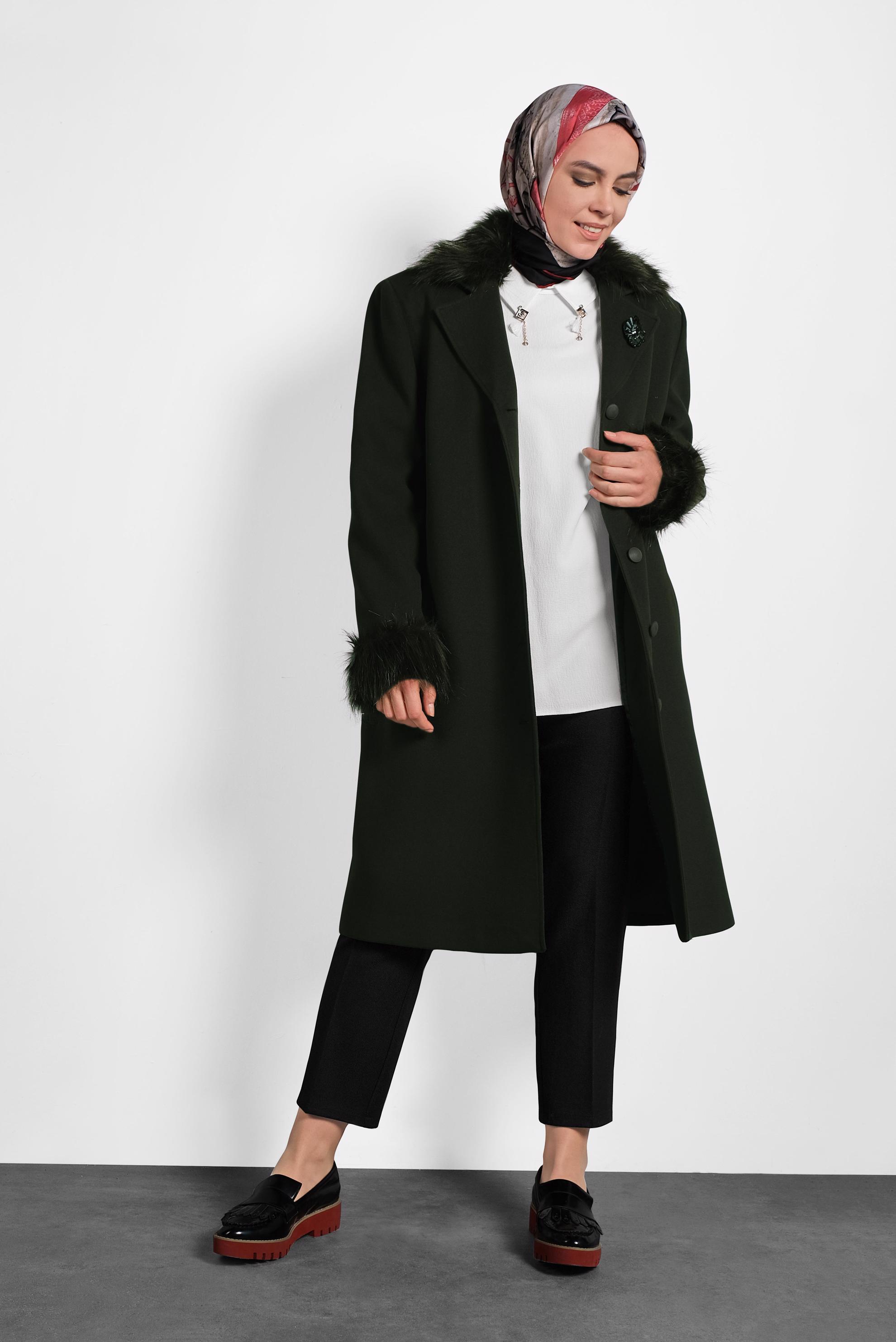 Hijab clothing KHAKI FAUX-FUR DETAILED COAT 90072 