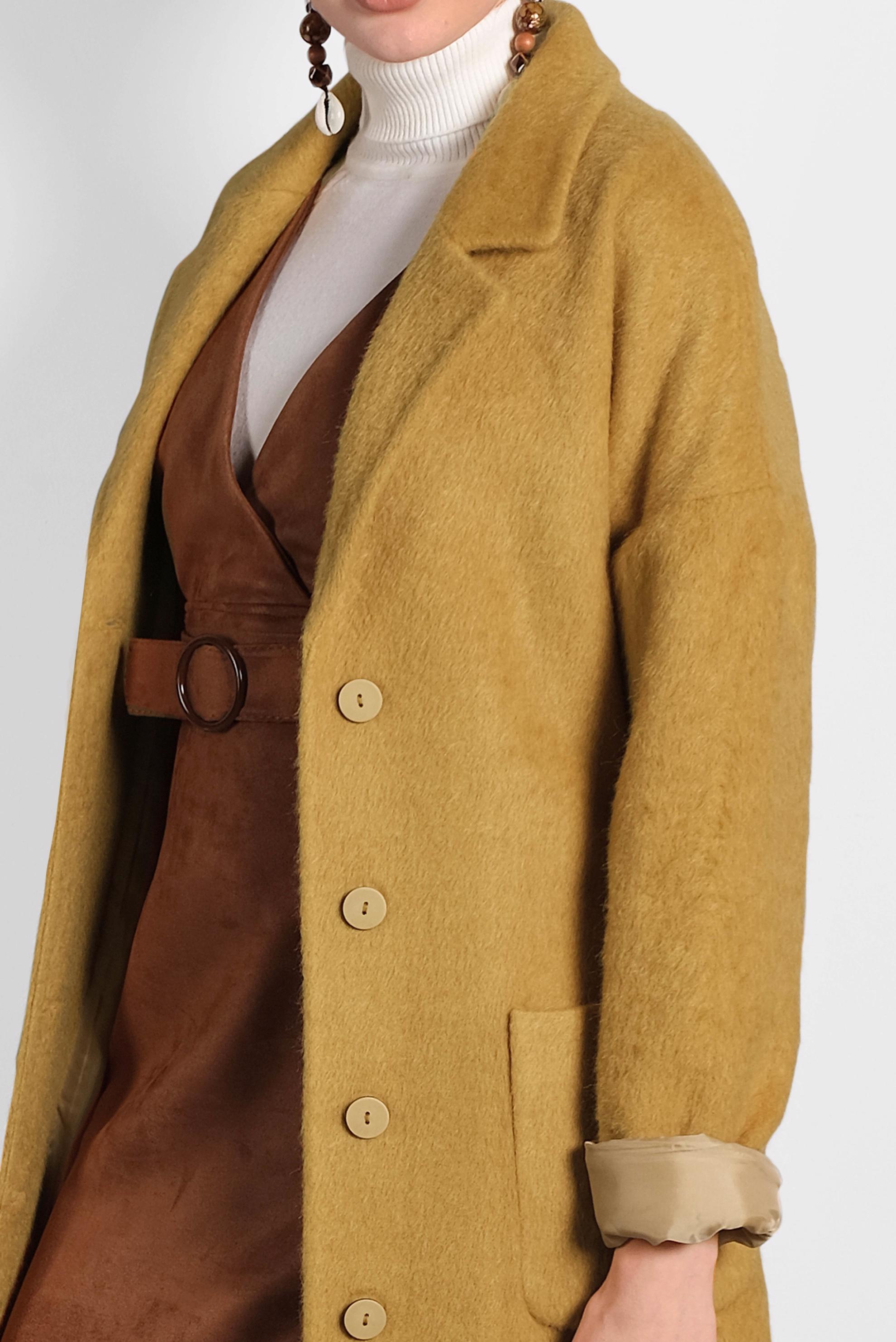 Tesettür giyim SARI KLASİK DÜĞMELİ KABAN 90074 