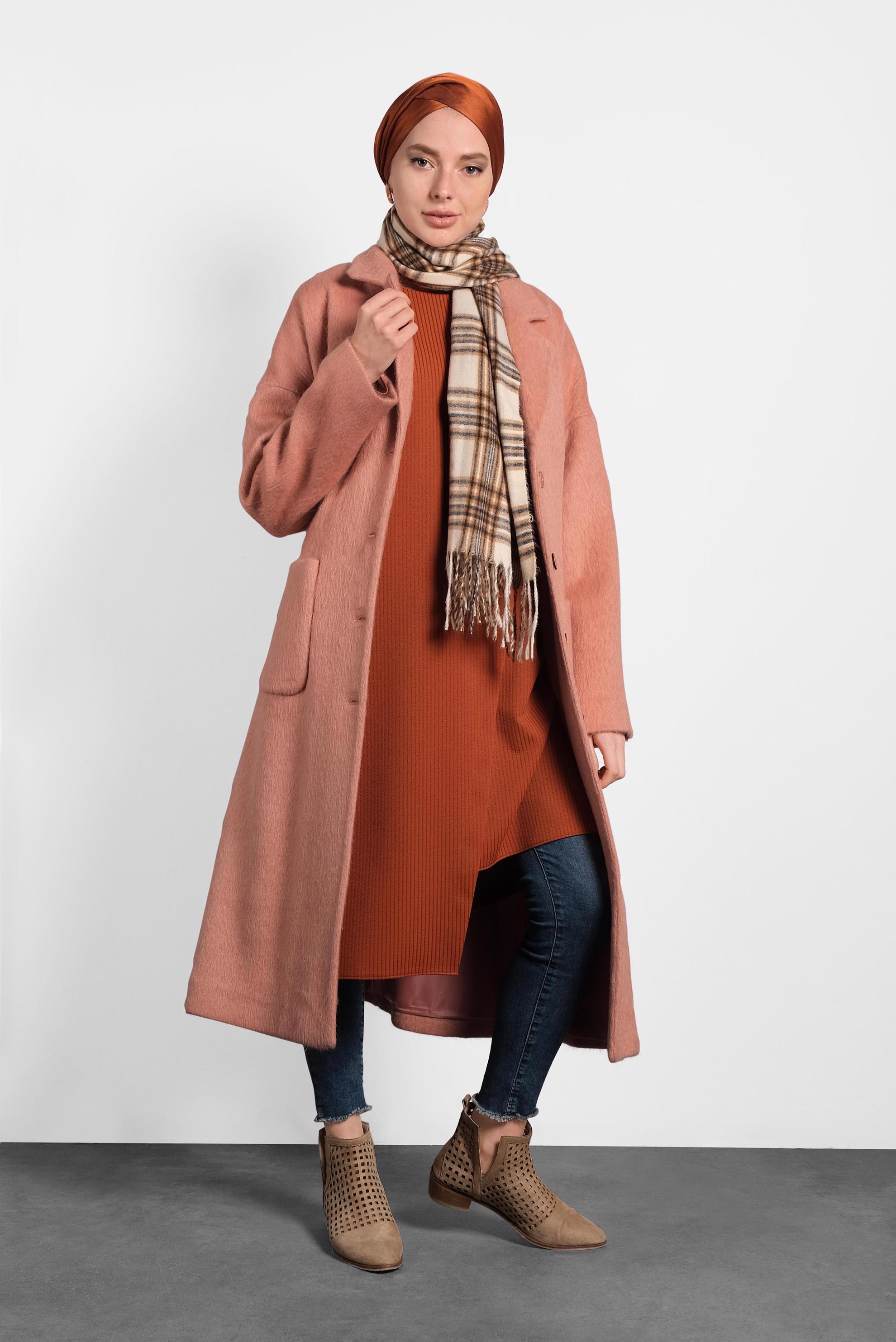 Tesettür giyim PEMBE KLASİK DÜĞMELİ KABAN 90074 