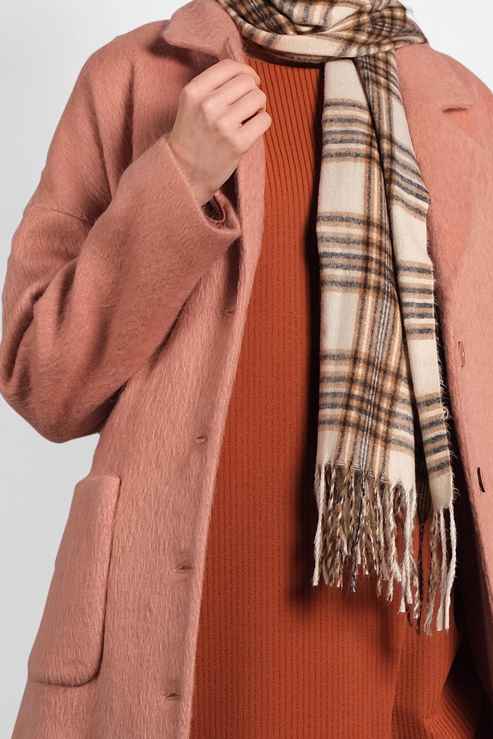 Tesettür giyim PEMBE KLASİK DÜĞMELİ KABAN 90074 