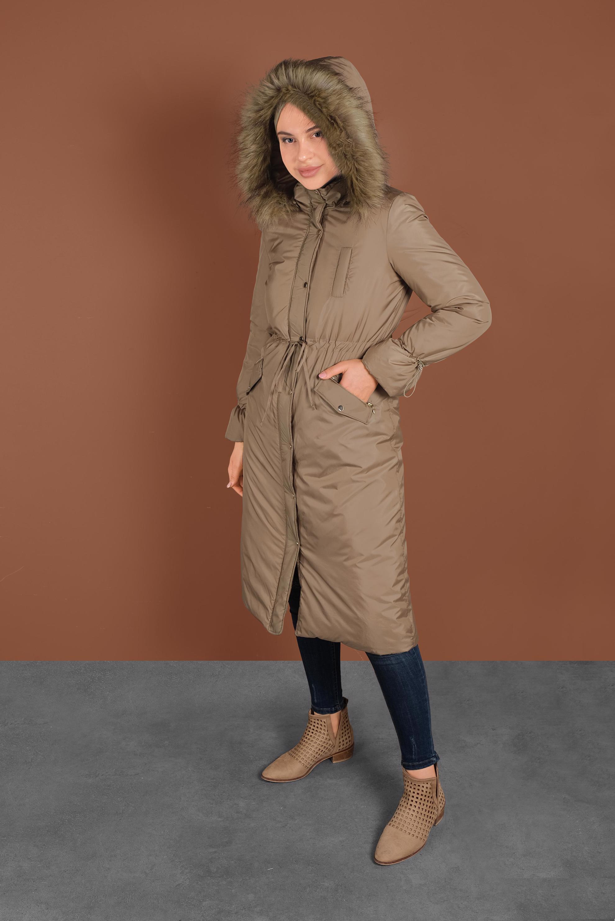 Tesettür giyim BEJ BELİ BAĞCIKLI KAPÜŞONLU KABAN 90083 