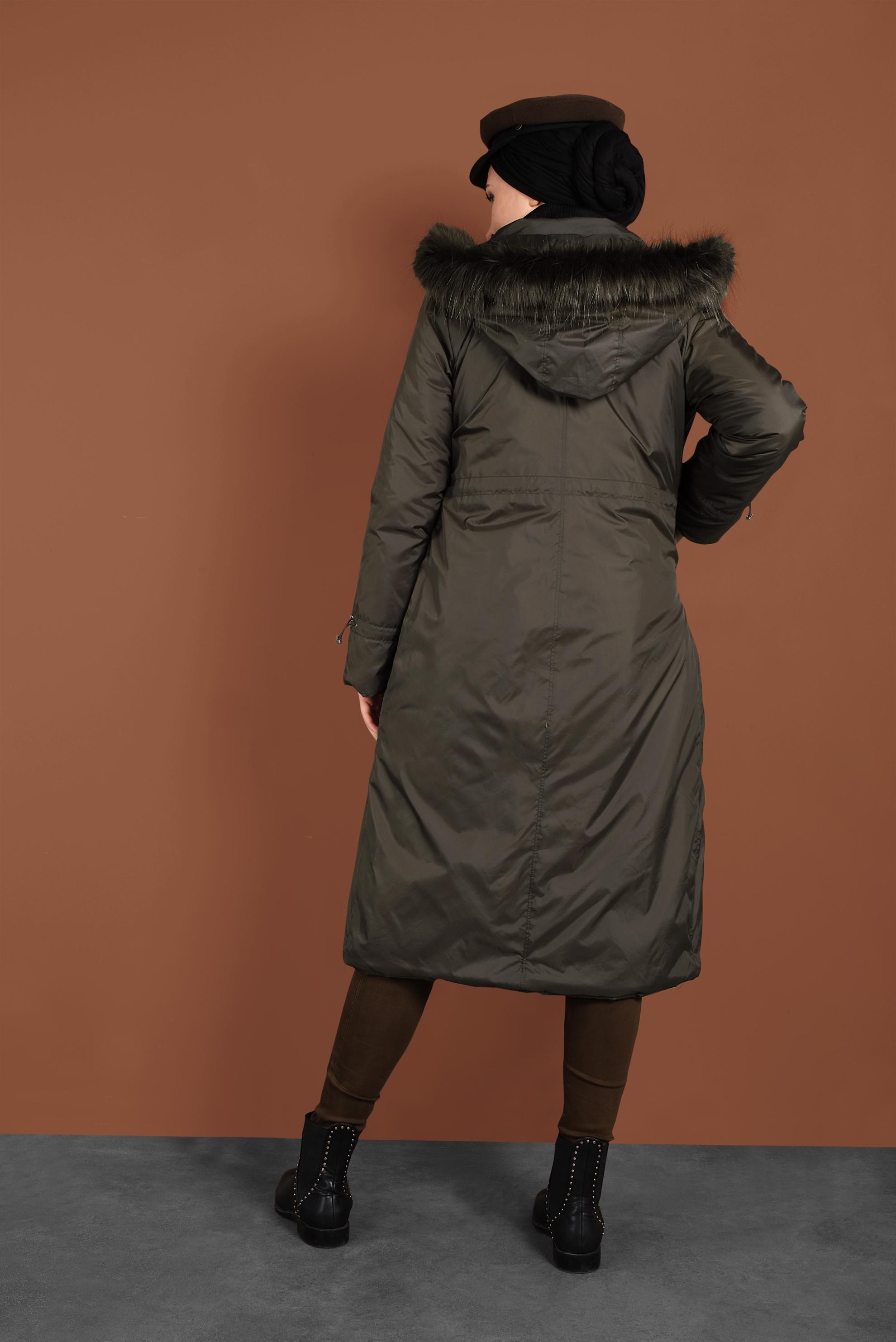 Tesettür giyim HAKİ BELİ BAĞCIKLI KAPÜŞONLU KABAN 90083 