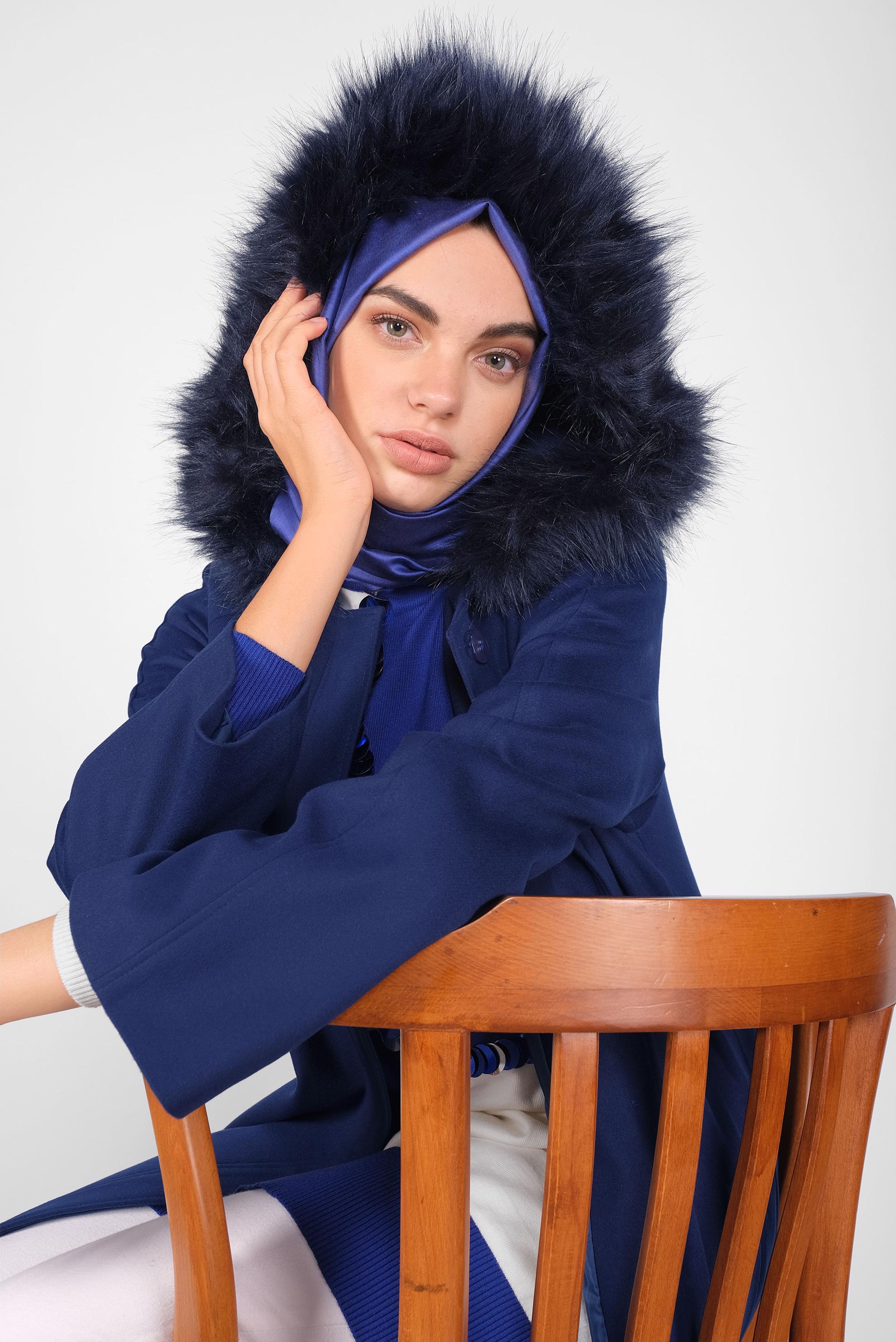 Tesettür giyim LACİVERT KAPÜŞONLU KABAN 90084 