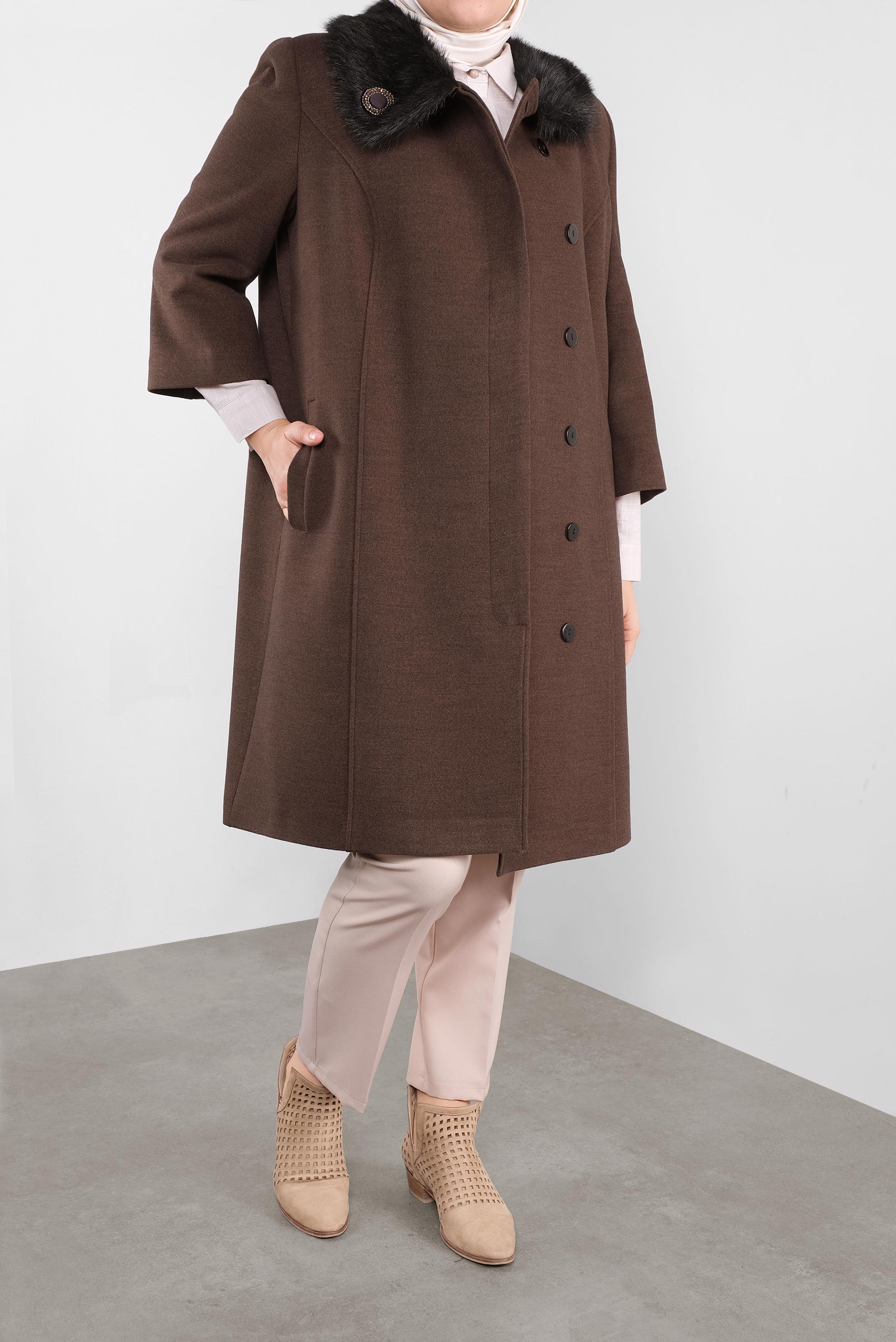 Hijab clothing BROWN THREE-QUARTER SLEEVED FUR DETAILED COAT 90086 