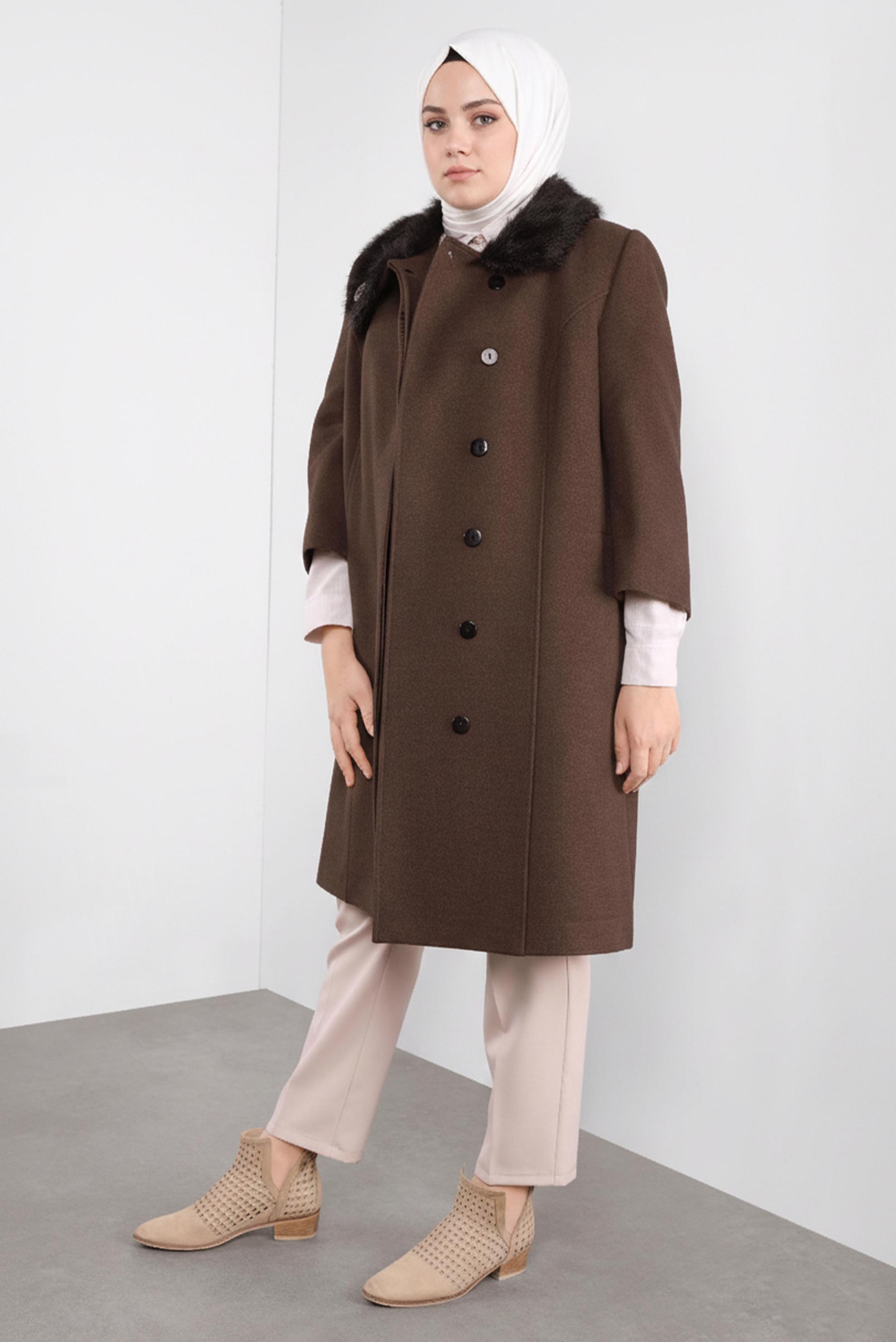 Tesettür giyim KAHVE TRUVAKAR KOL KÜRKLÜ KABAN 90086 