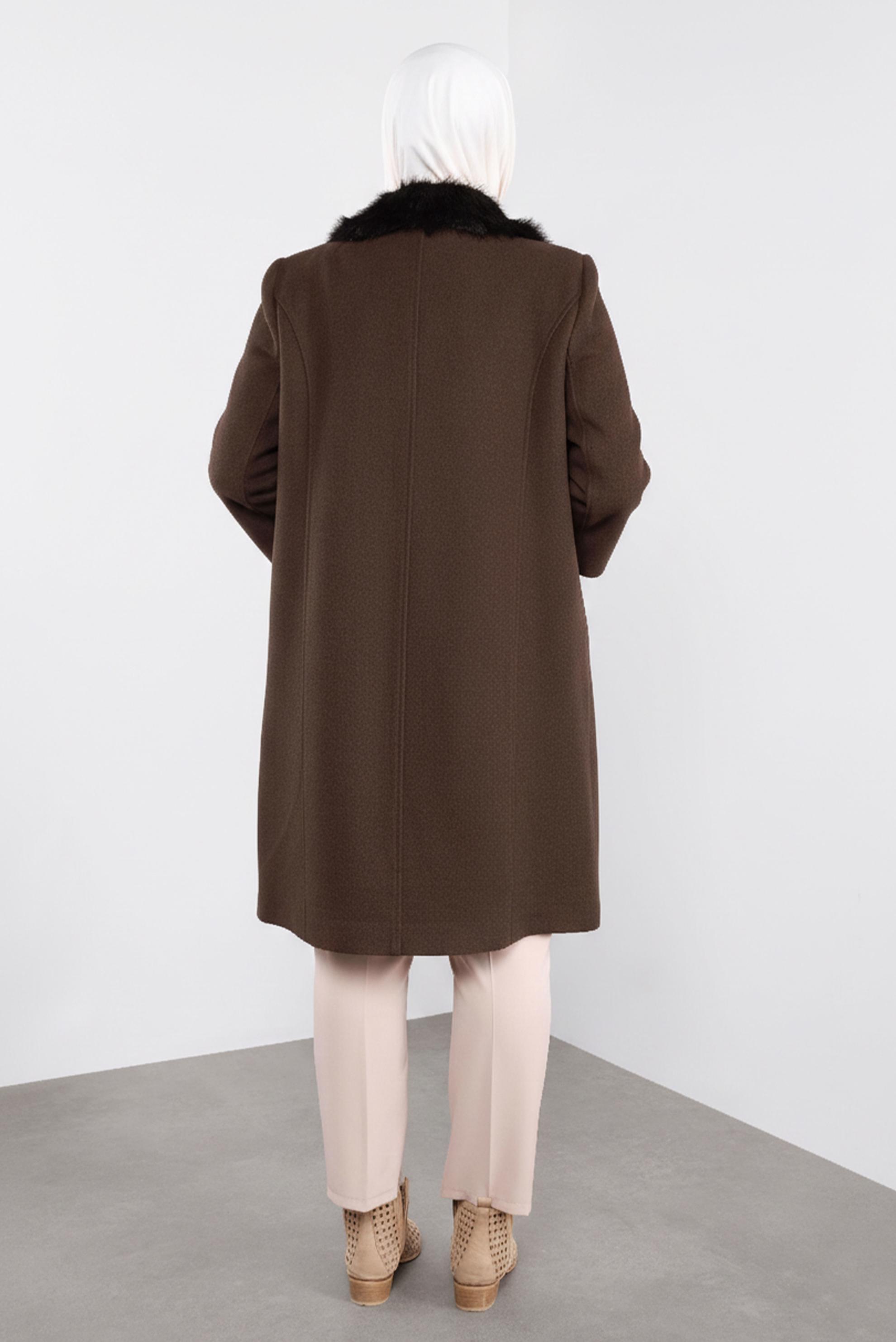 Tesettür giyim KAHVE TRUVAKAR KOL KÜRKLÜ KABAN 90086 