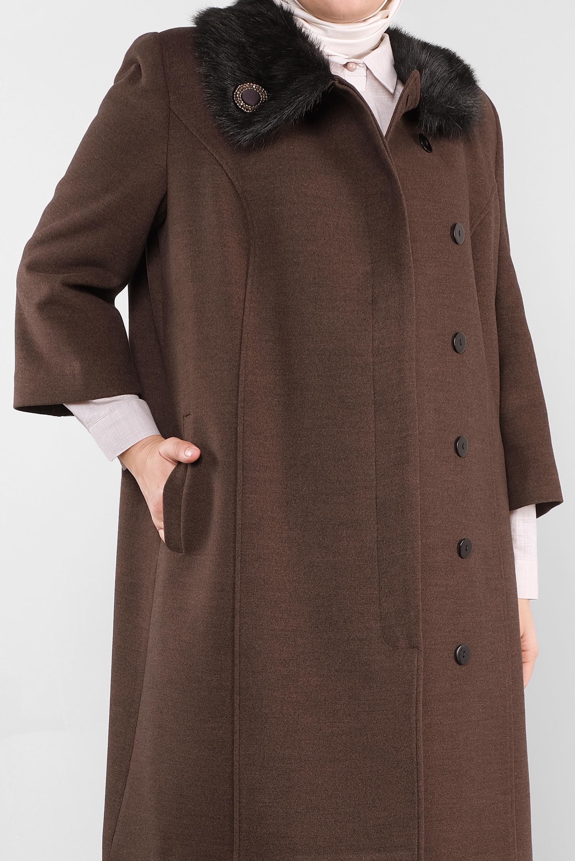 Hijab clothing BROWN THREE-QUARTER SLEEVED FUR DETAILED COAT 90086 