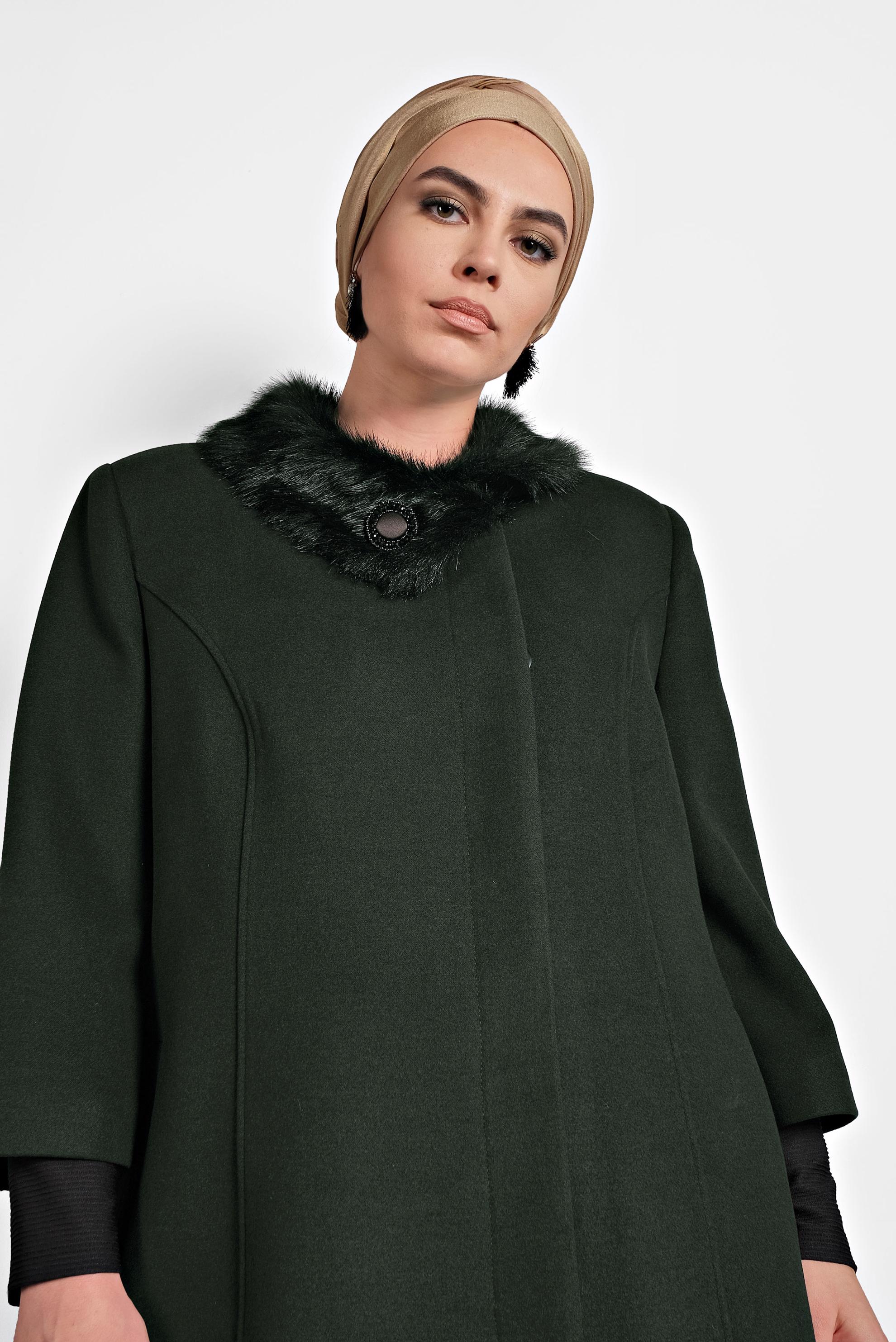 Hijab clothing KHAKI THREE-QUARTER SLEEVED FUR DETAILED COAT 90086 