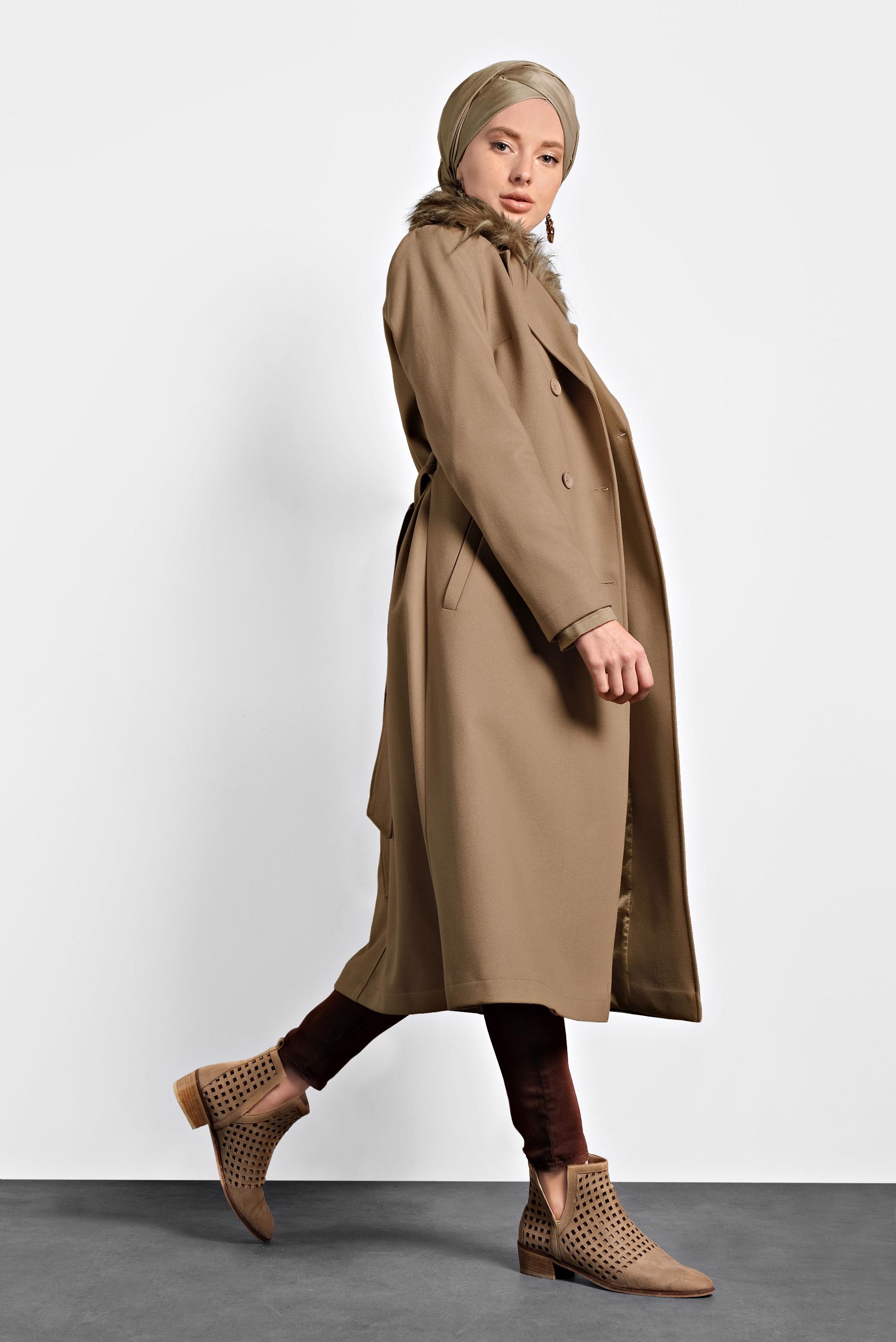 Tesettür giyim KAHVE KUŞAKLI DÜĞMELİ KABAN 90087 