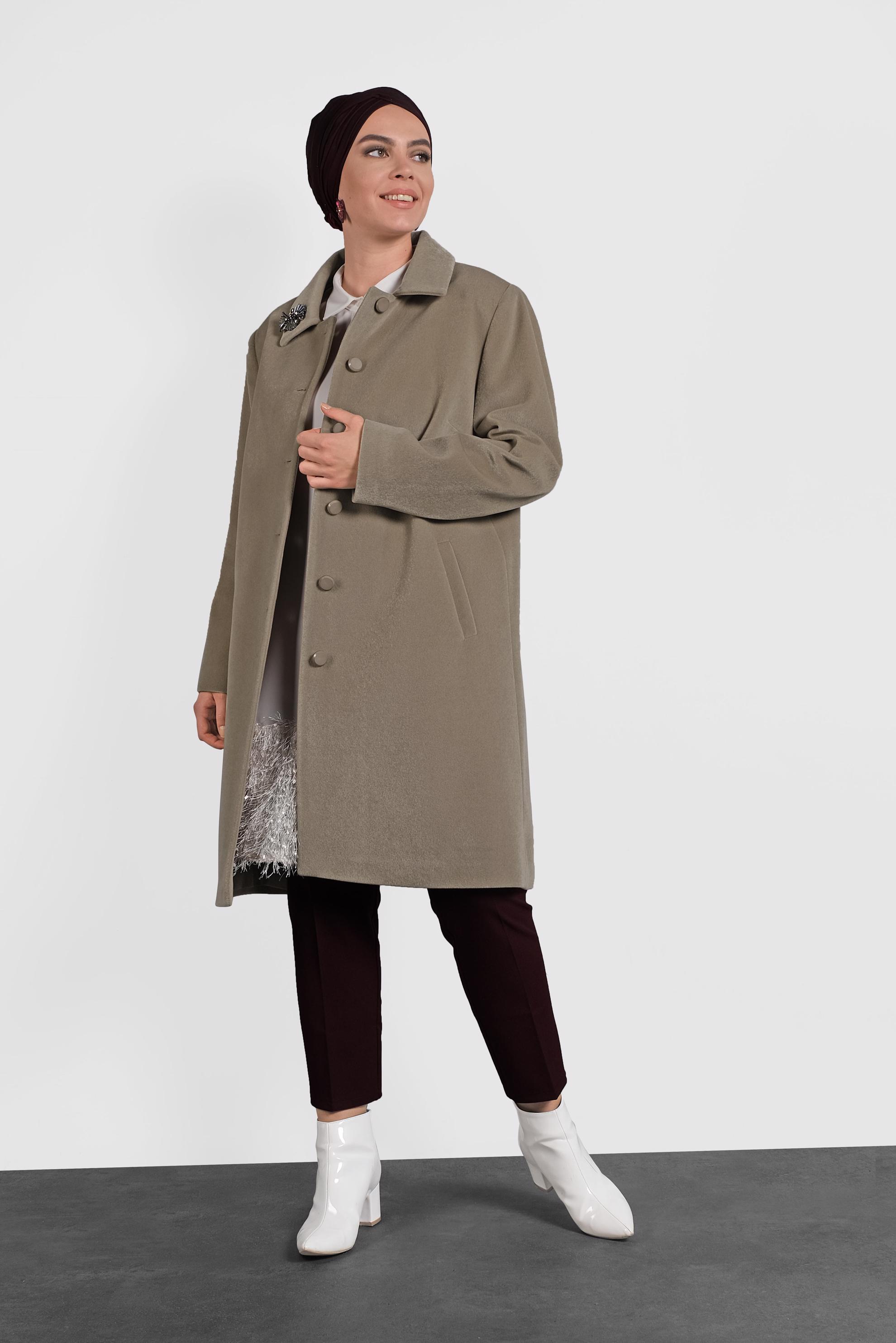 Tesettür giyim BEJ KADİFE KABAN 90089 