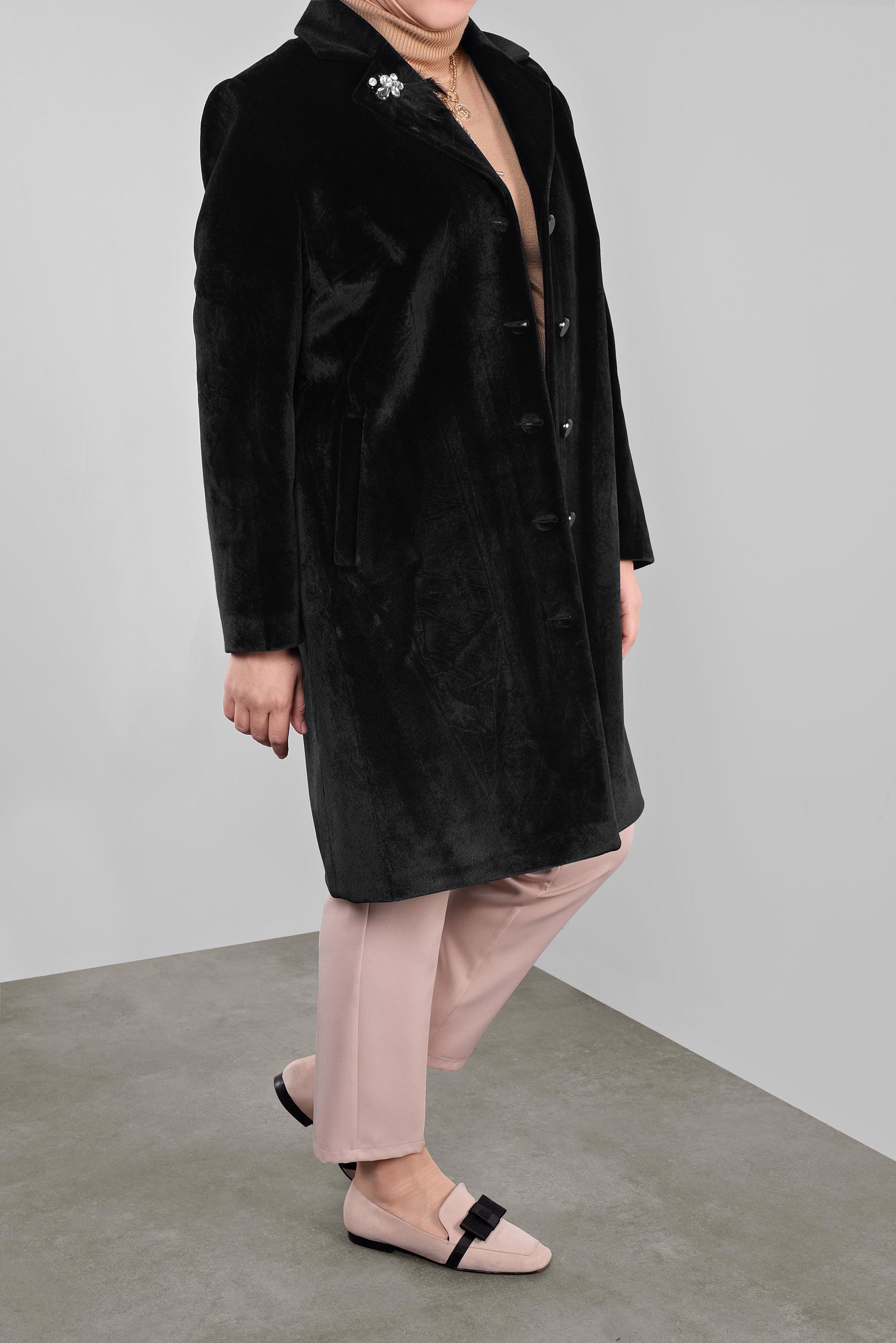 Hijab clothing BLACK COAT WITH BROOCH 90090 