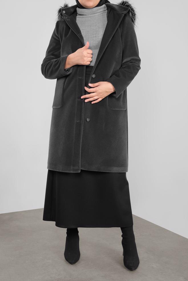 Tesettür giyim GRİ KAPÜŞONU KÜRKLÜ KABAN 90092 - ALVİNA