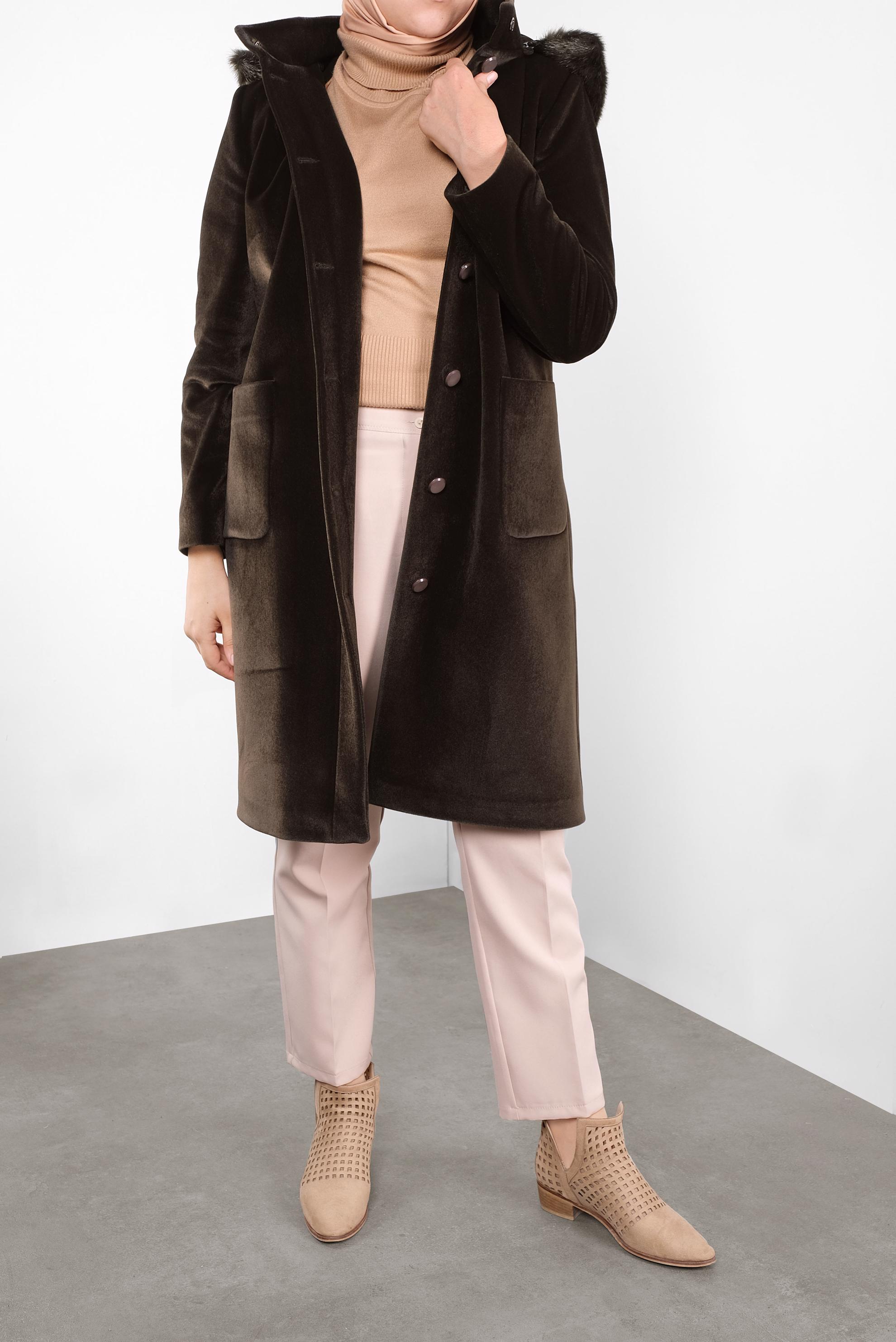 Tesettür giyim KAHVE KAPÜŞONU KÜRKLÜ KABAN 90092