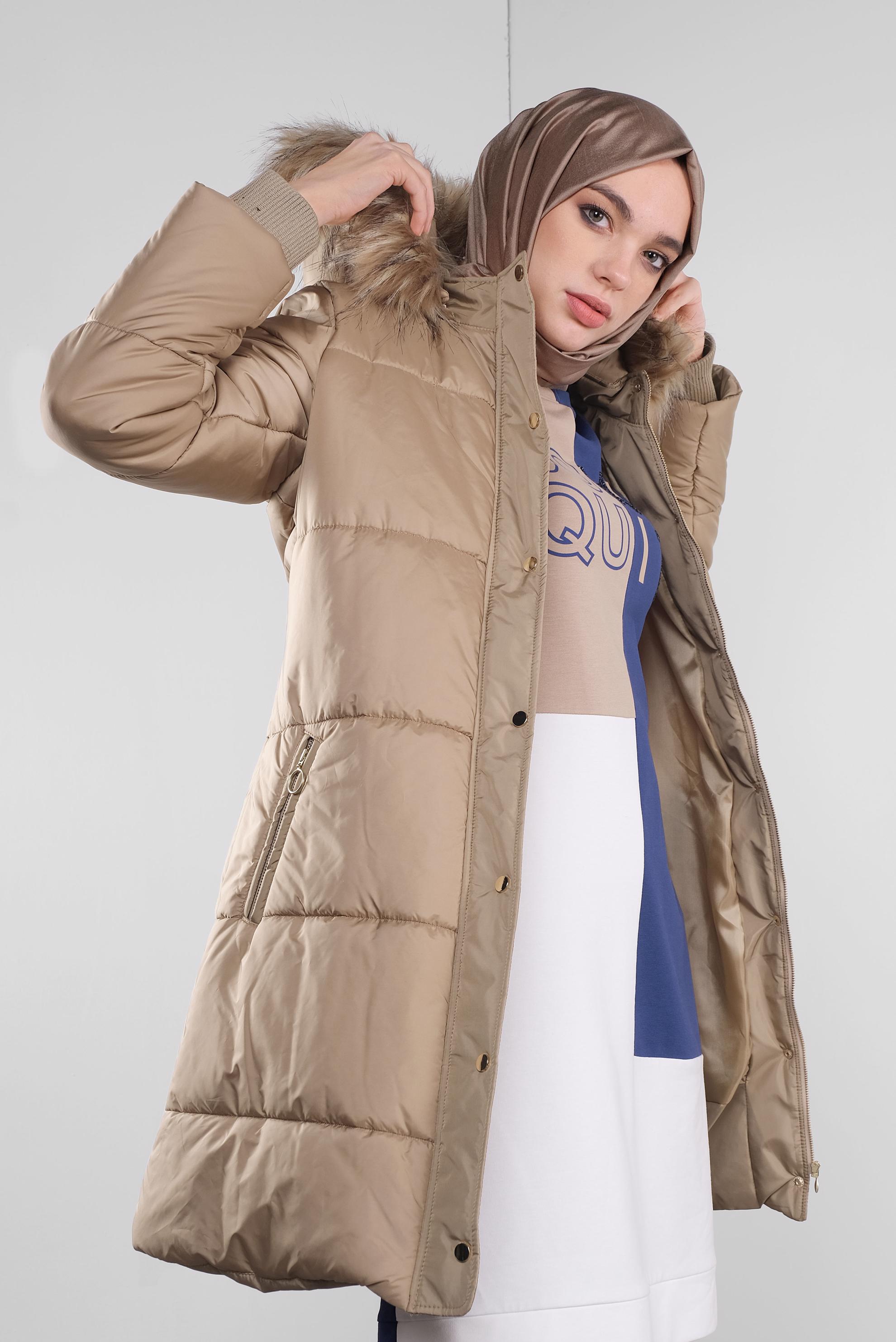 Tesettür giyim KAHVE KAPÜŞONLU ŞİŞME KABAN 90107