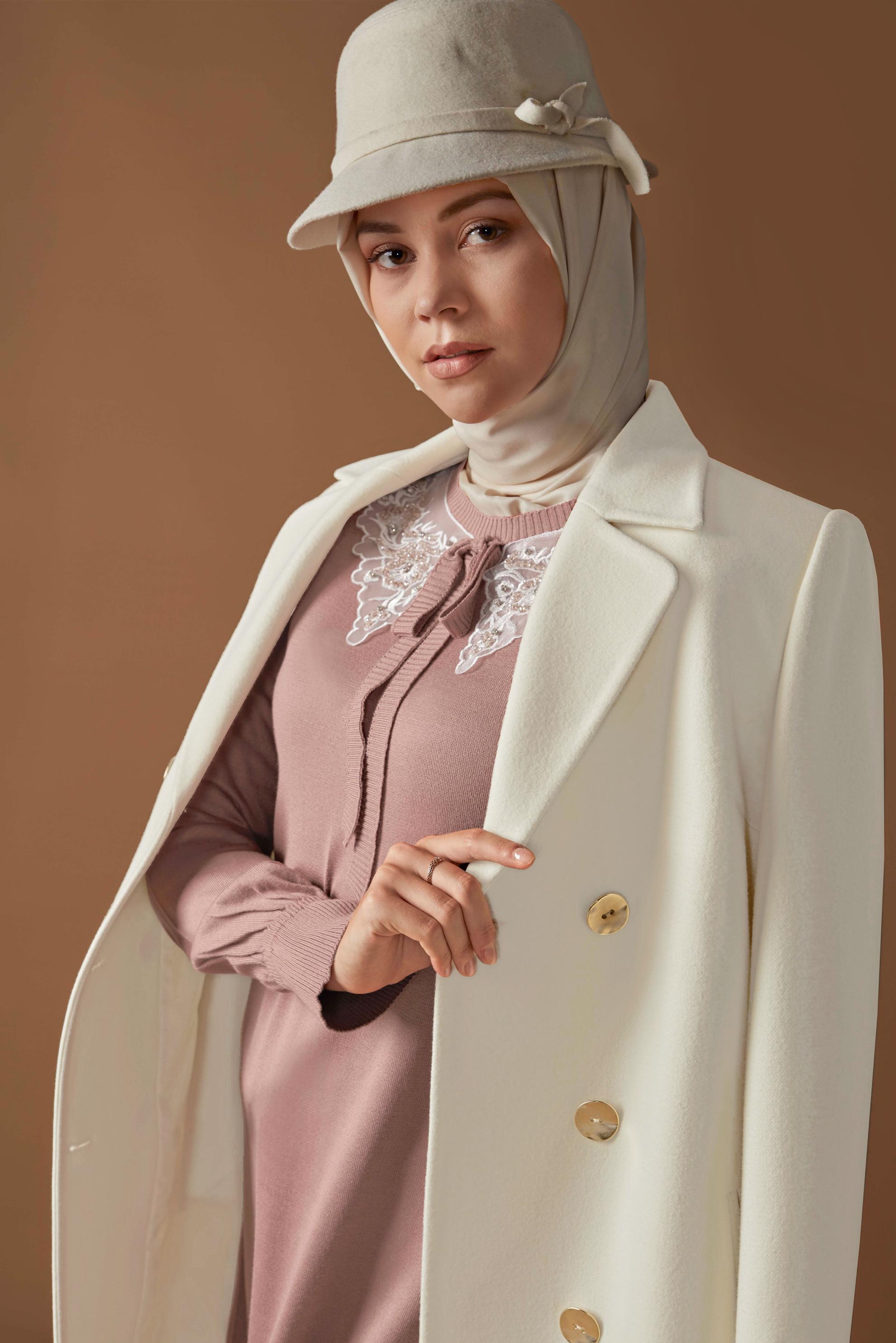 Hijab clothing WHITE DOUBLE-BREASTED WALKER COAT 90108 