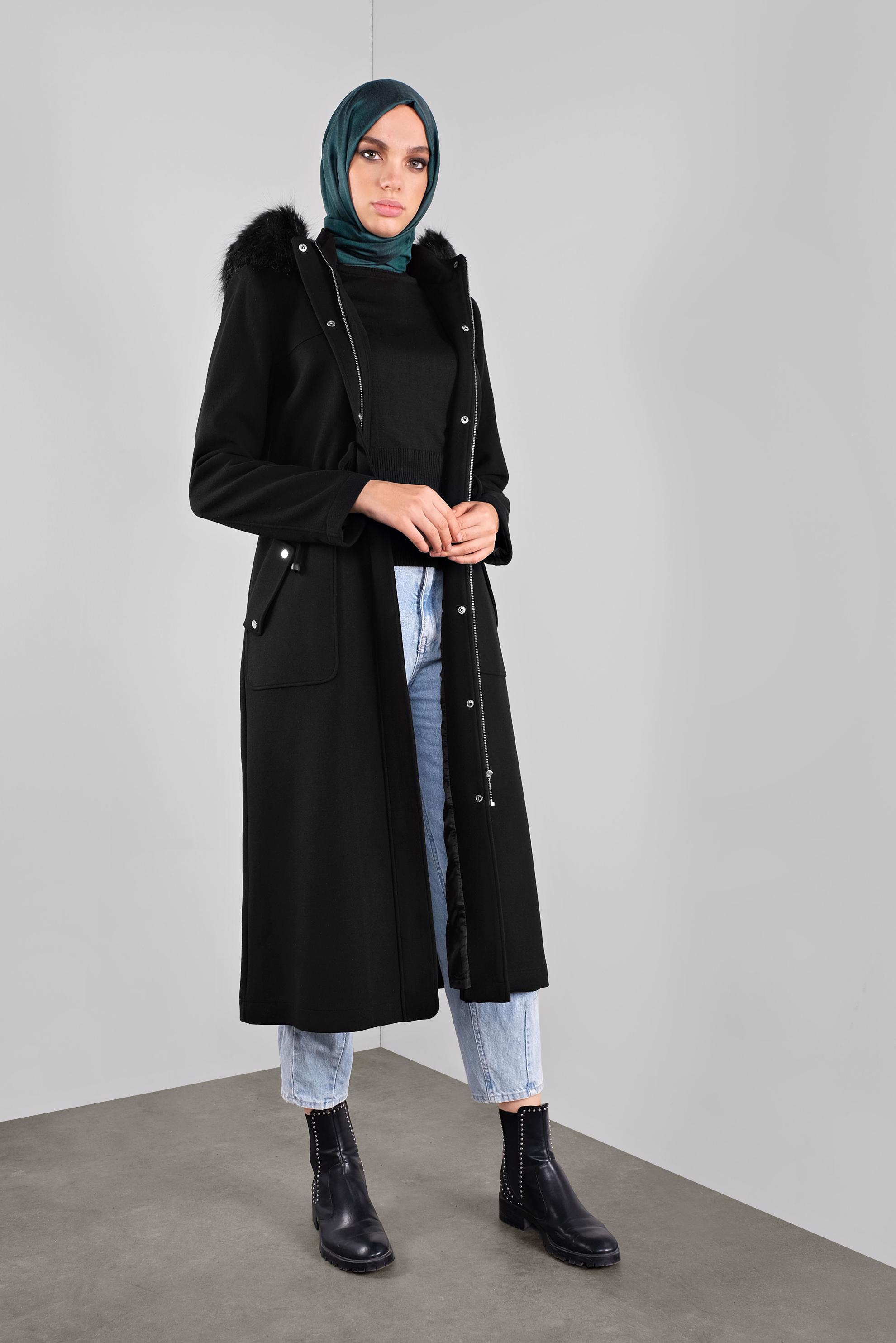 Tesettür giyim SİYAH KAPÜŞONLU KABAN 90113 