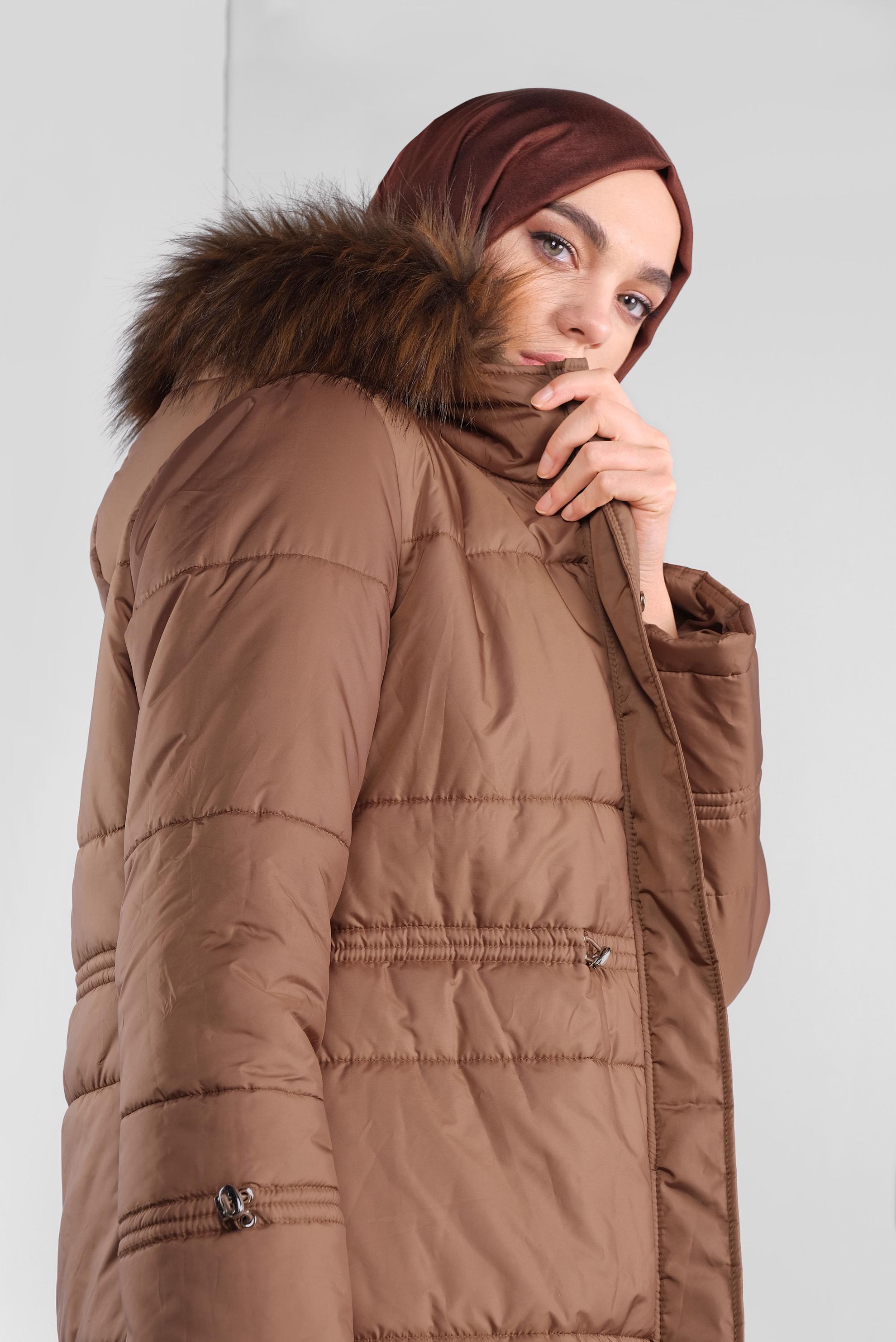 Tesettür giyim TABA KAPÜŞONLU ŞİŞME KABAN 90114